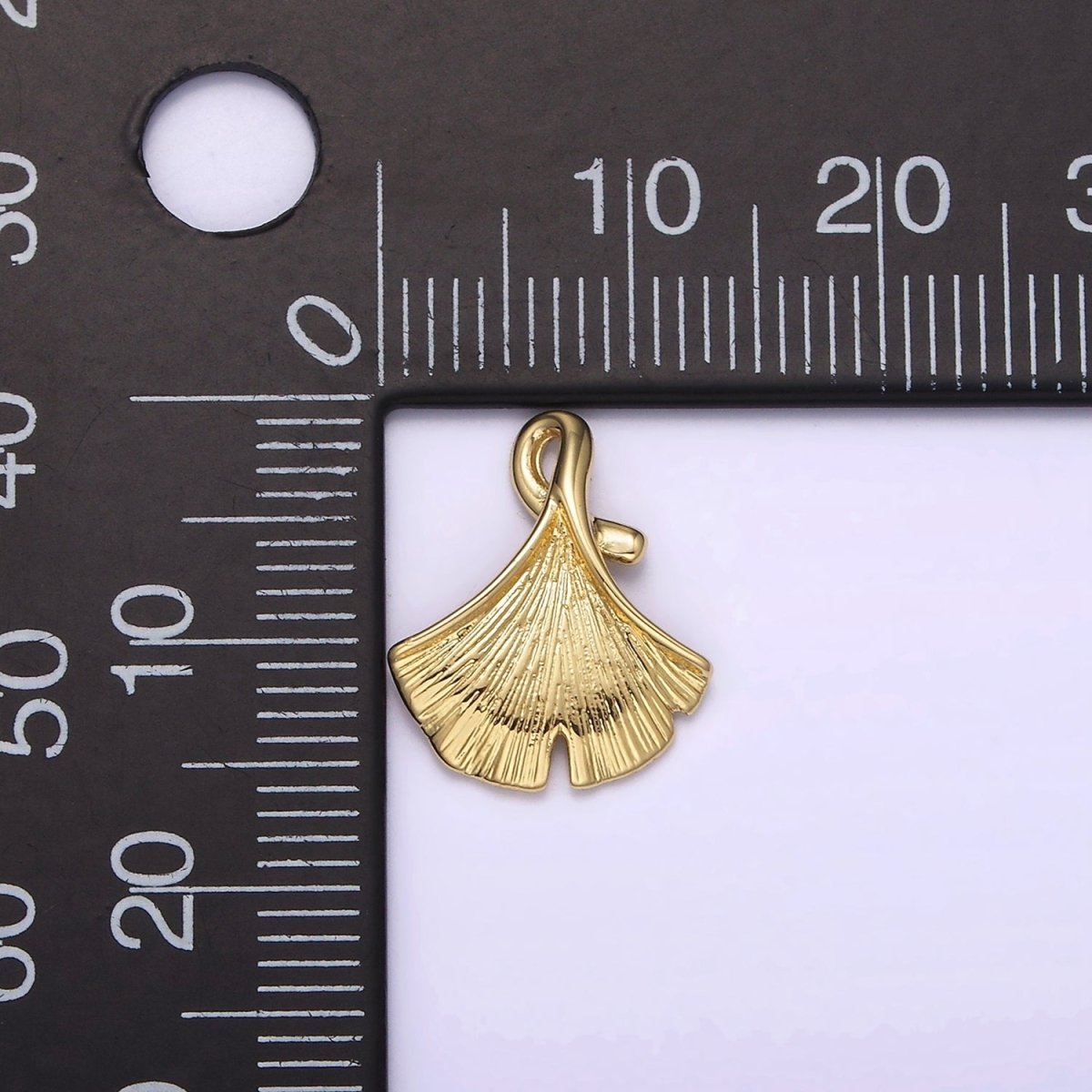 14K Gold Filled 15mm Textured Sea Clam Shell Charm | N-1879