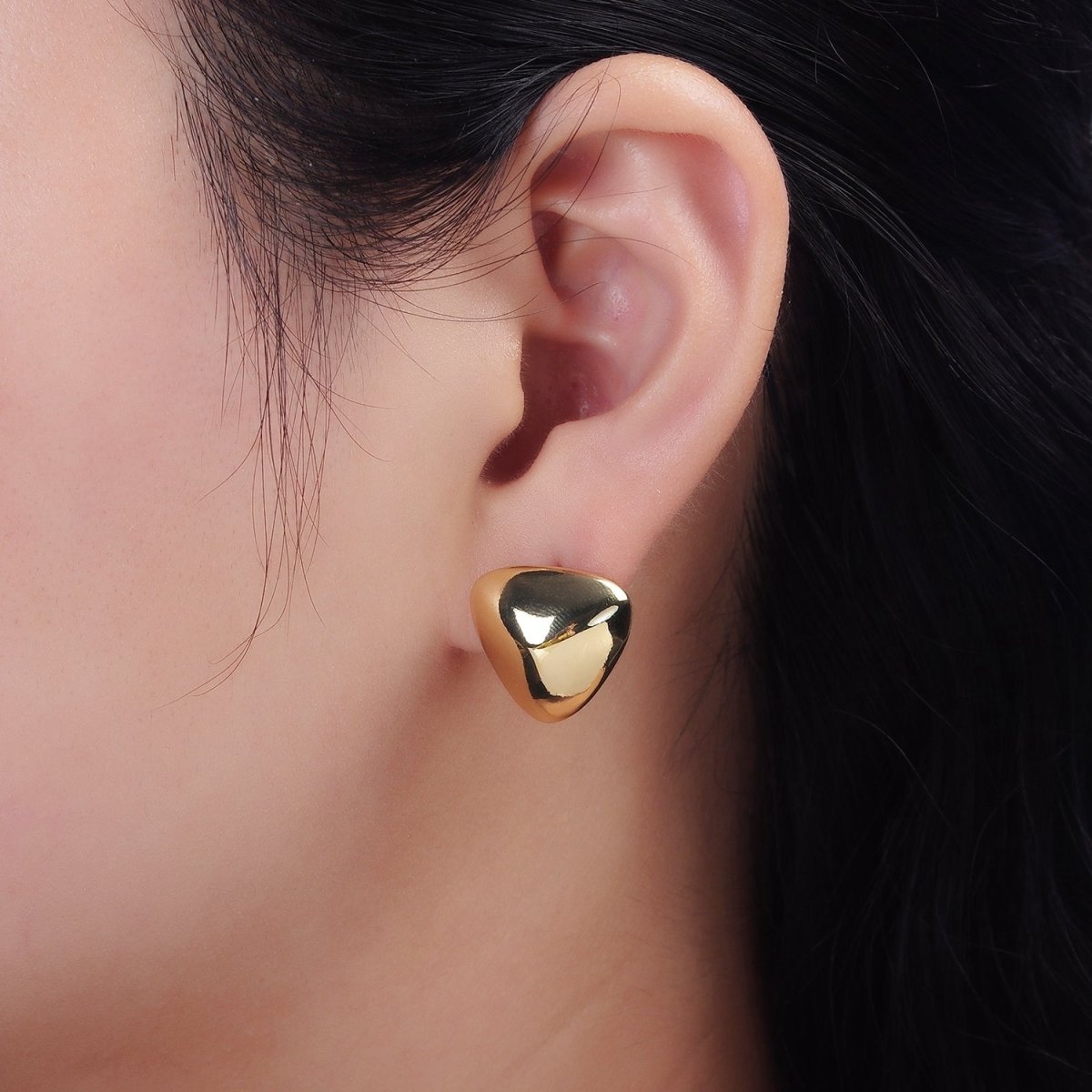 14K Gold Filled 17mm Edged Triangle Minimalist Geometric Stud Earrings | V064