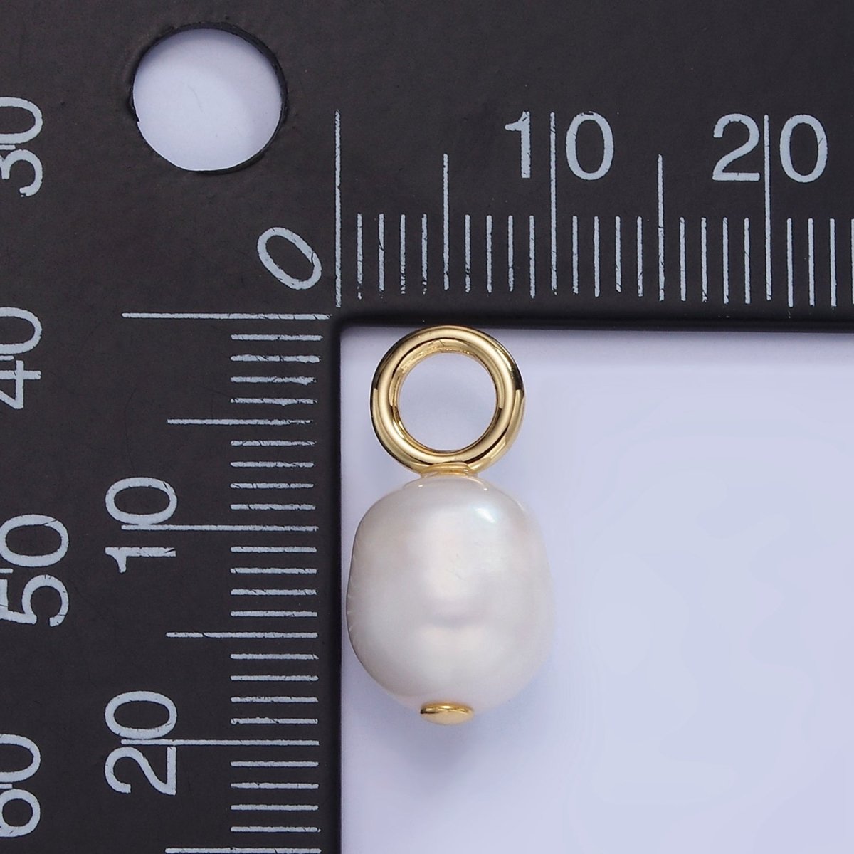 14K Gold Filled 18mm White Freshwater Pearl Oval Drop Pendant | P1725