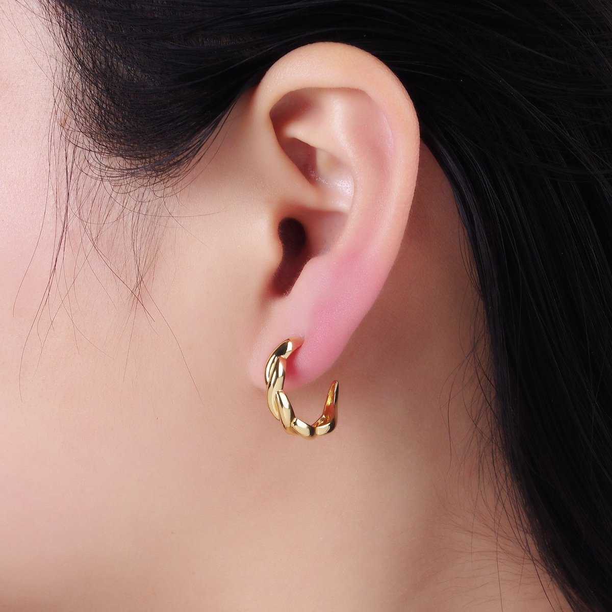 14K Gold Filled 20mm Braided C-Shaped Hoop Earrings | AB1320