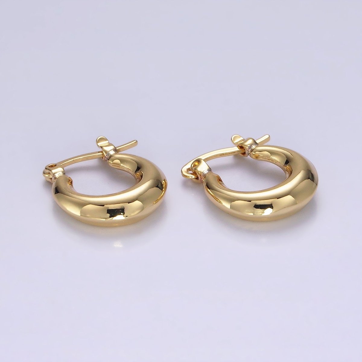14K Gold Filled 20mm Chubby U-Curved Latch Hoop Earrings in Gold & Silver | AE751