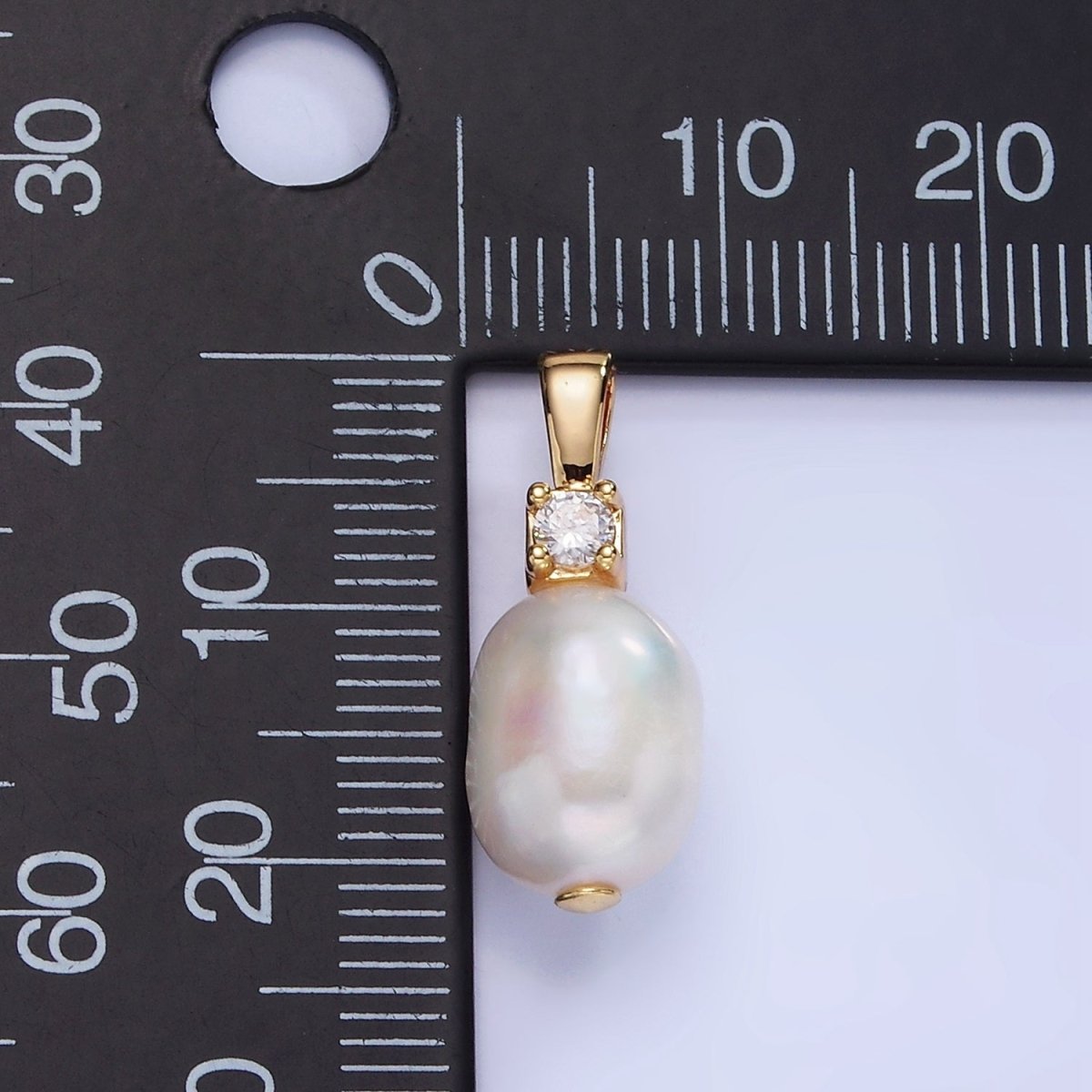 14K Gold Filled 20mm Freshwater Pearl Oval CZ Pendant | P1726