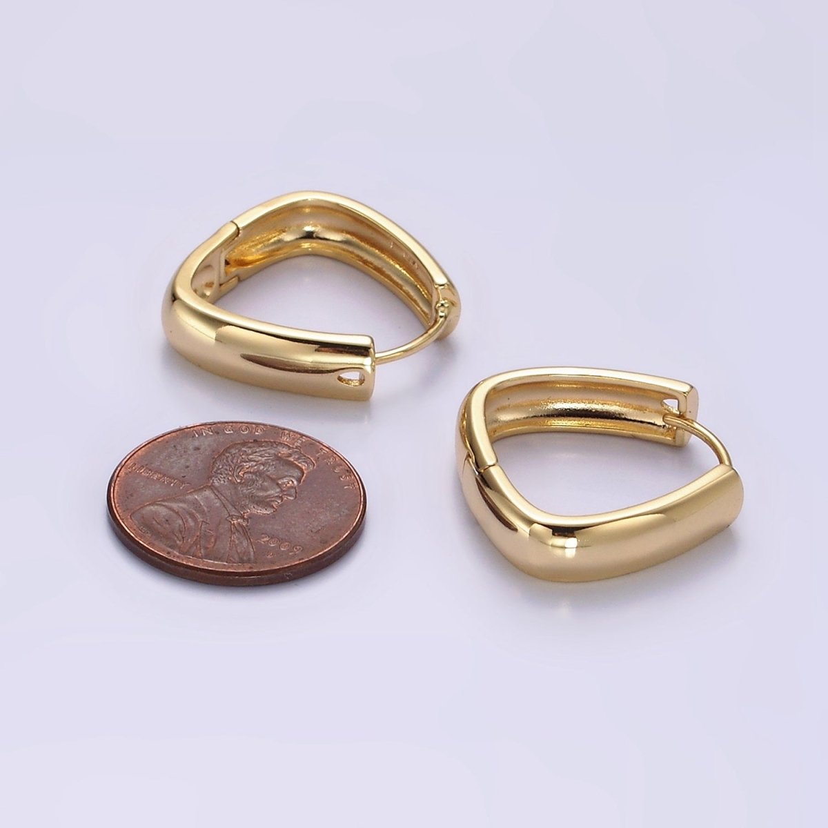 14K Gold Filled 20mm Minimalist Band Triangle Huggie Hoop Earrings | AE901
