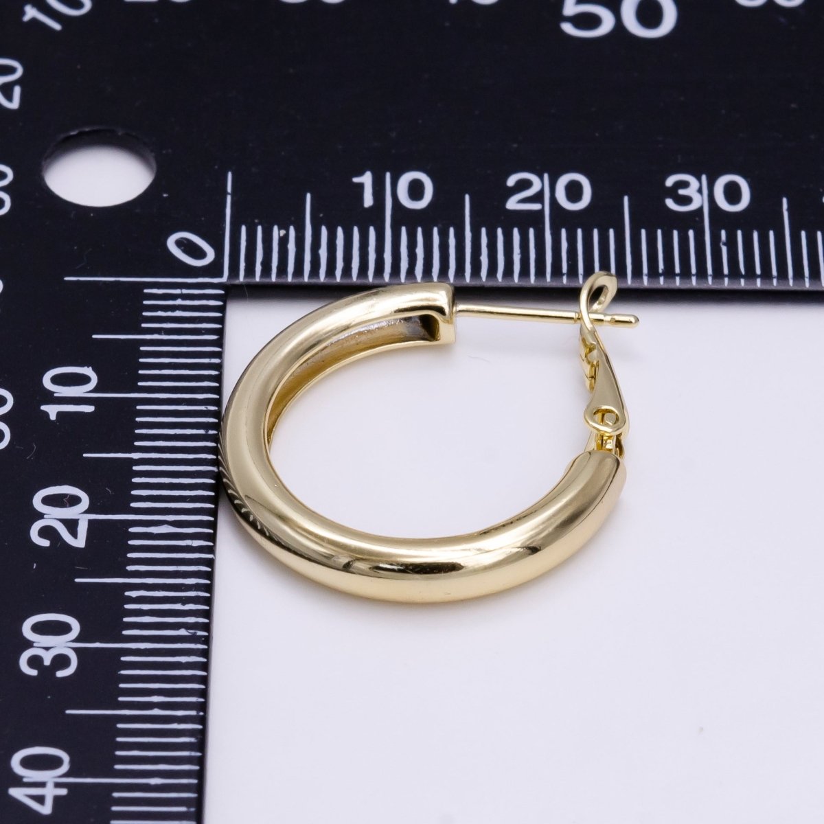 14K Gold Filled 25mm Round Chubby Hinge Hoop Earrings | AE543
