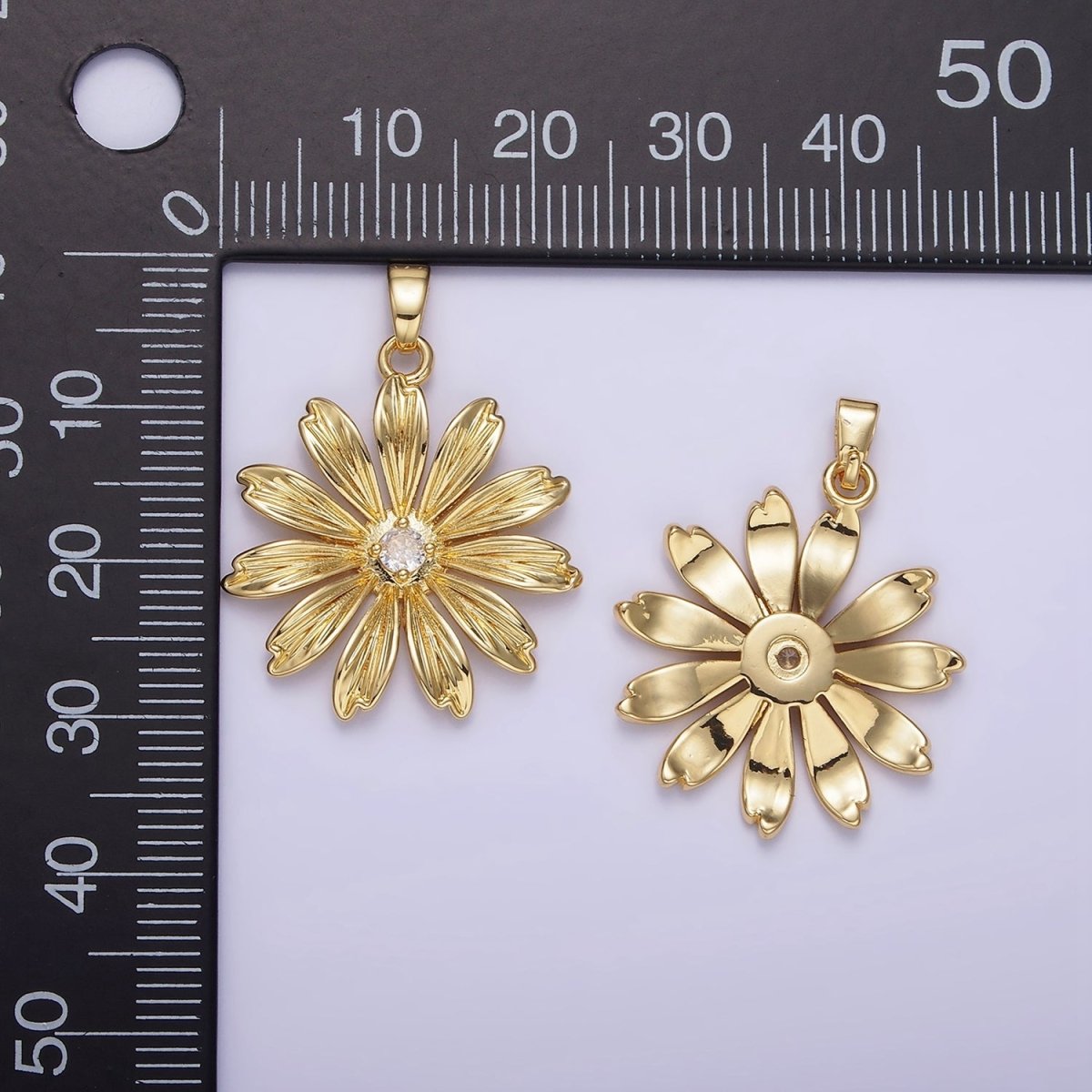 14K Gold Filled 30mm Clear CZ Lined Sunflower Nature Pendant | AH146