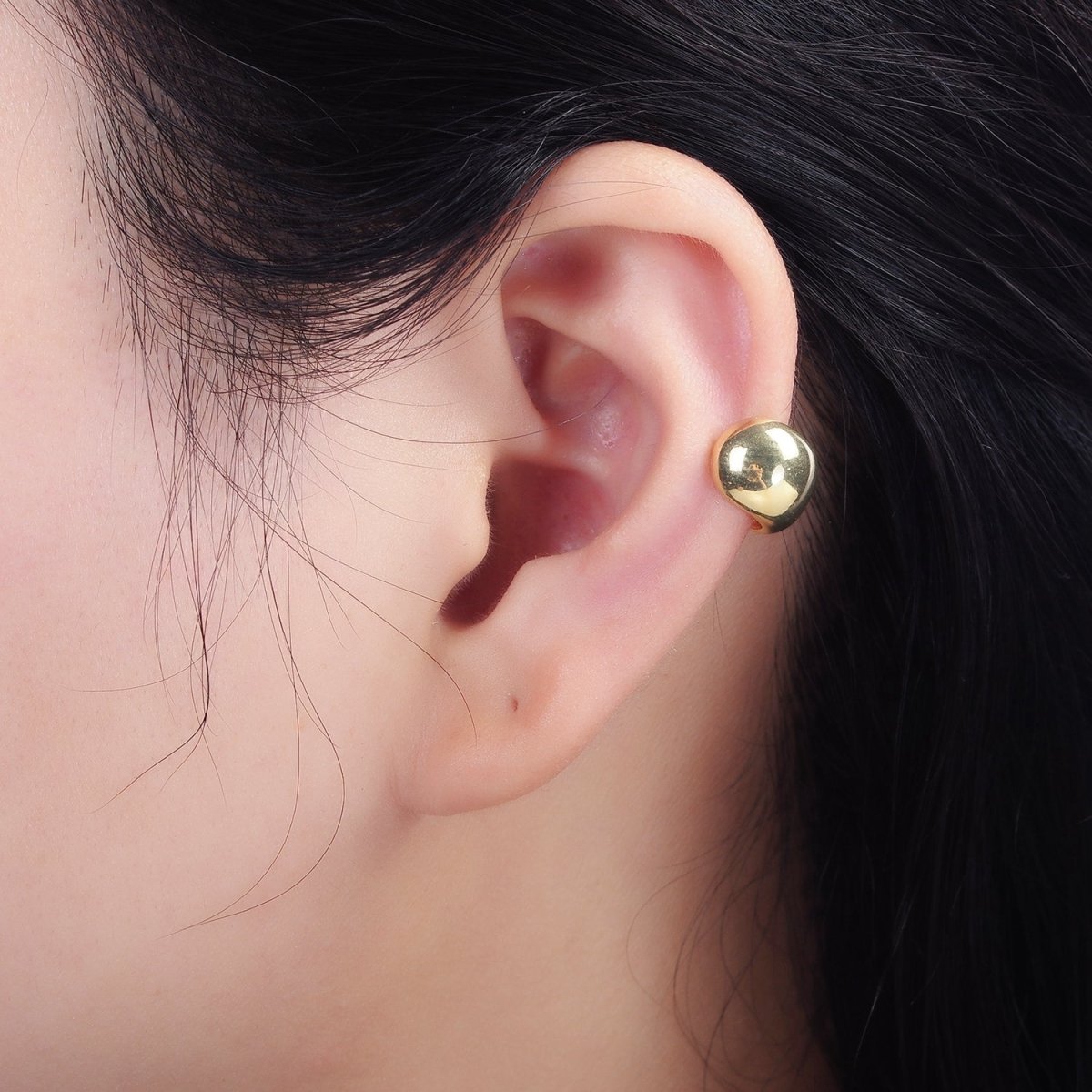 14K Gold Filled 8.7mm Wide Rounded Modern 1 Piece Ear Cuff Earrings | AI153
