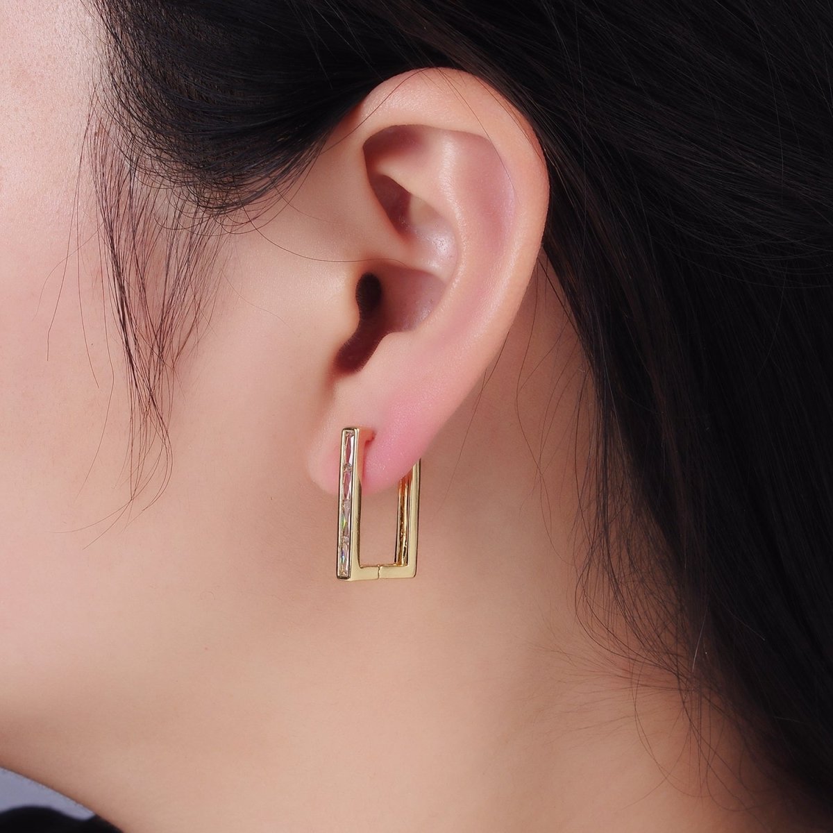 14K Gold Filled Baguette Lined Square Hoop Earrings | AE521