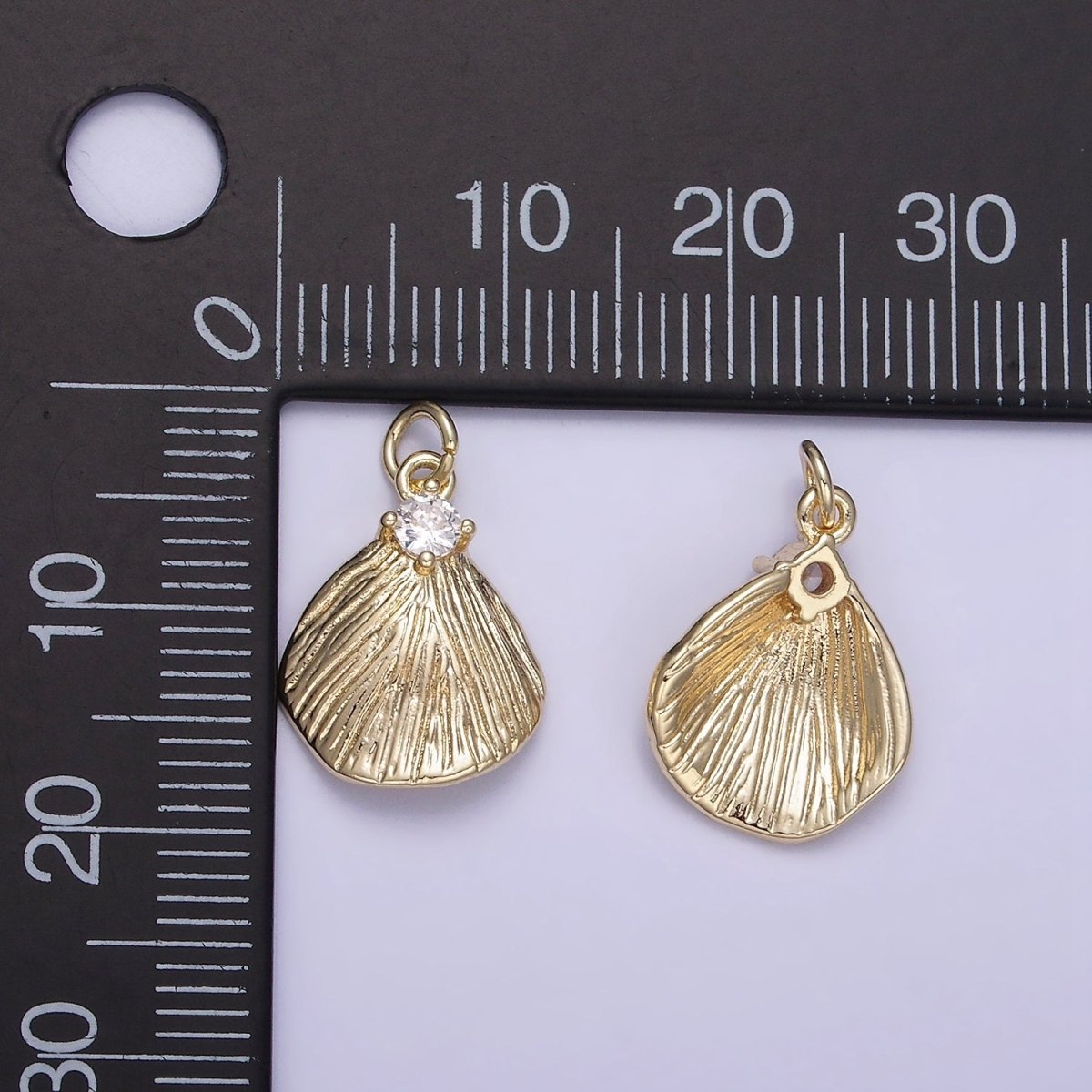 14K Gold Filled Clear CZ Line-Textured Abstract Teardrop Charm | AG728