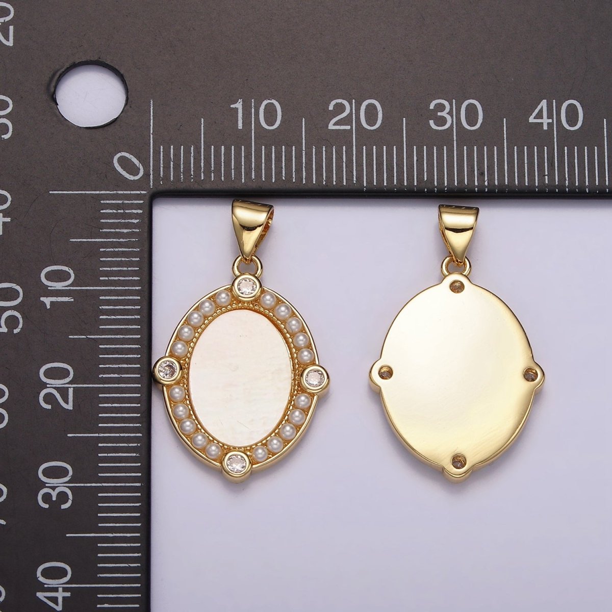 14K Gold Filled Clear CZ Shell Pearl Lined Oval Pendant | N2026