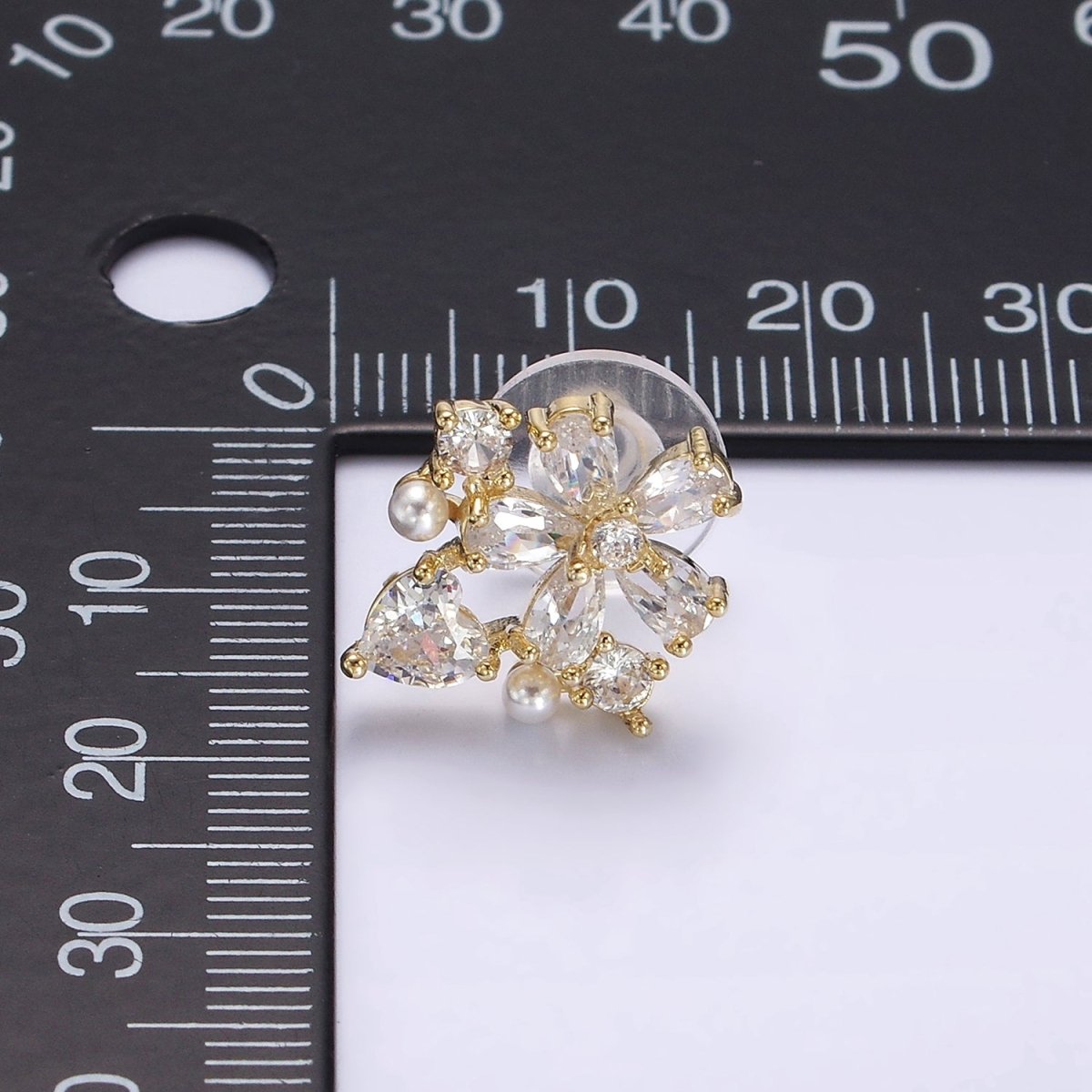 14K Gold Filled Clear Flower Heart Pearl Stud Earrings in Gold & Silver | V292