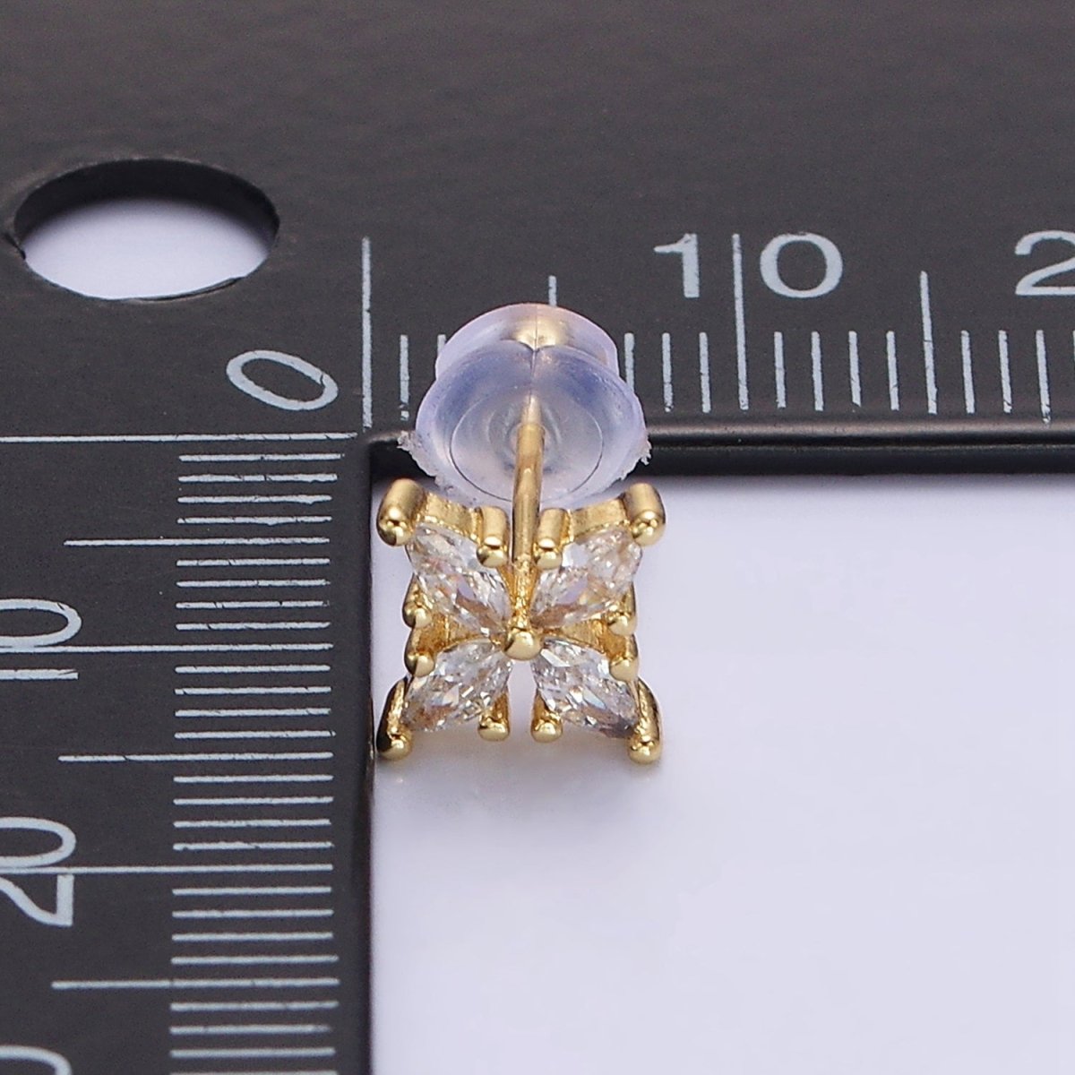 14K Gold Filled Clear Marquise Flower Petal Stud Earrings | AE860