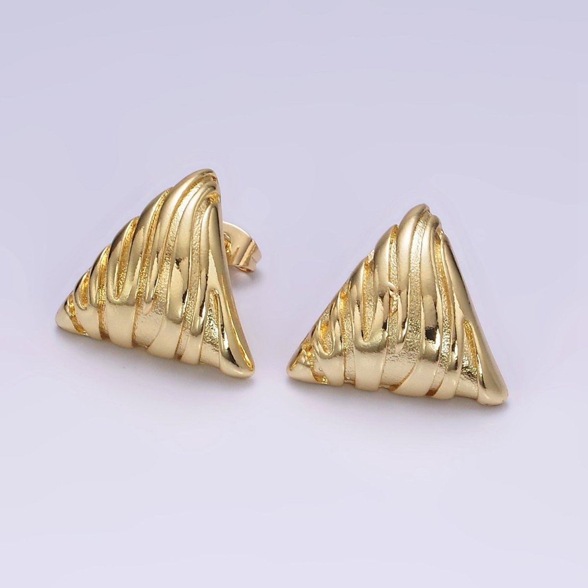 14K Gold Filled Curved Lined Textured Triangle Stud Earrings | V463