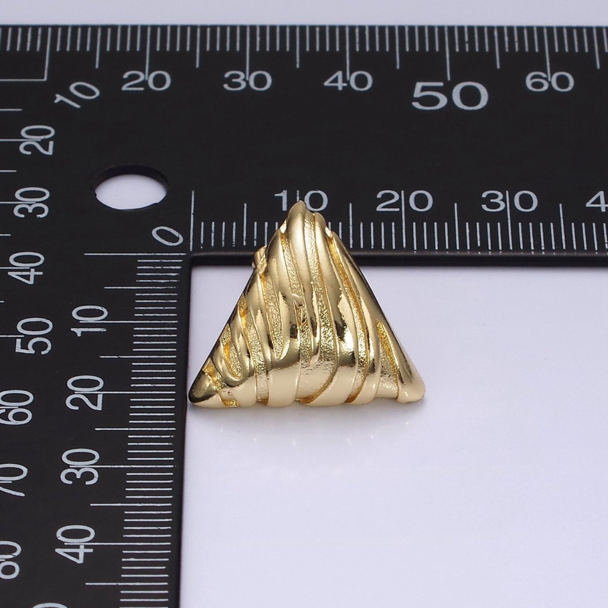 14K Gold Filled Curved Lined Textured Triangle Stud Earrings | V463