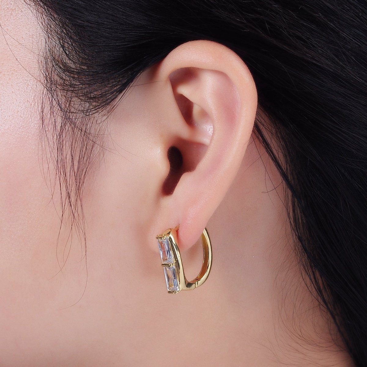 14K Gold Filled Double Clear Baguette Lined 20mm Huggie Earrings | AE917
