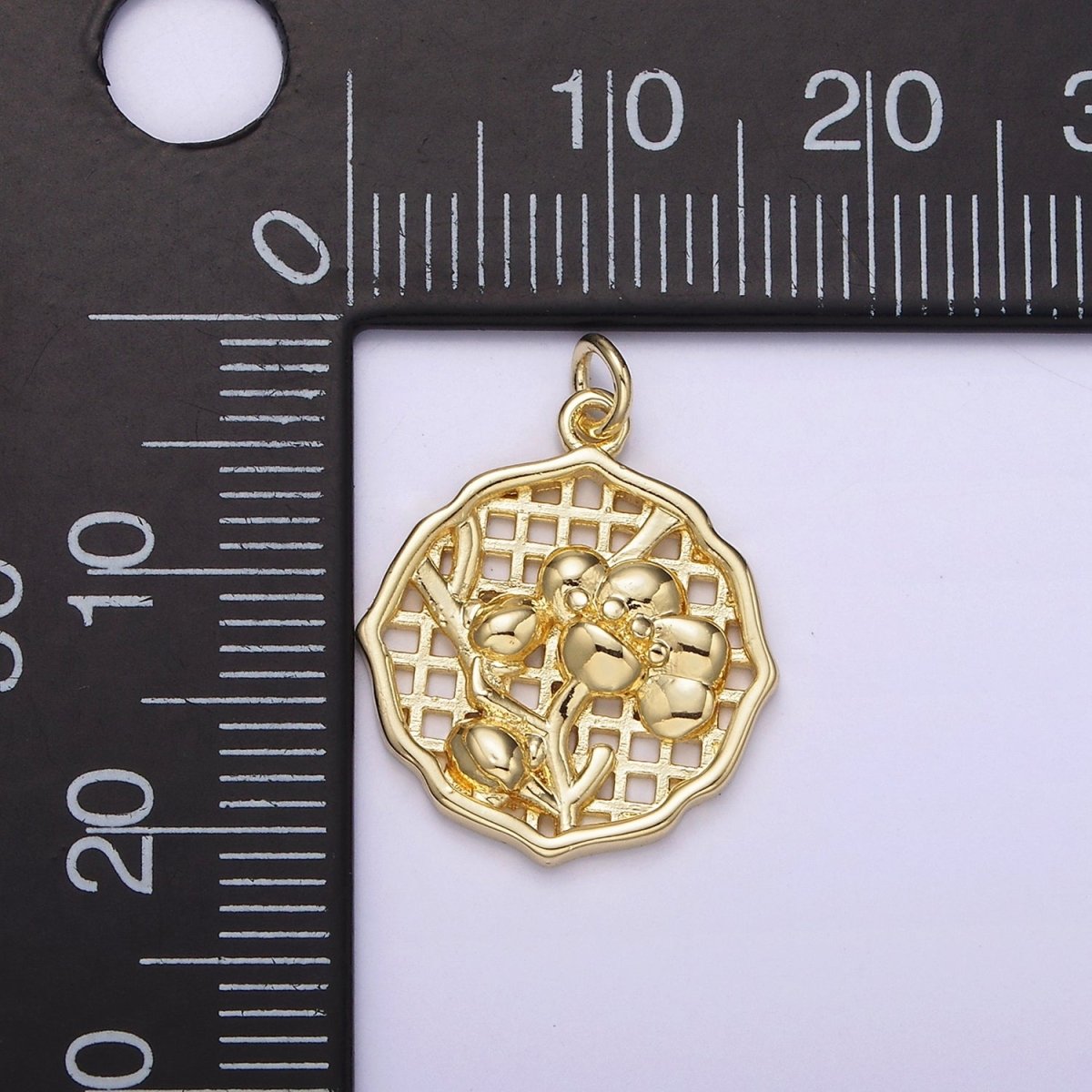 14K Gold Filled Flower Nature Rattan Charm | AG232