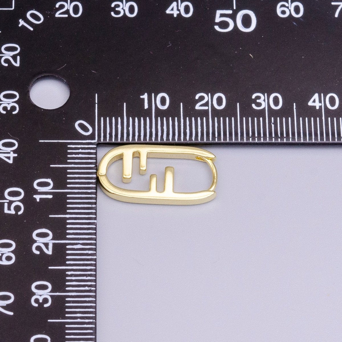14K Gold Filled Geometric Bar Lined Oblong U-Shaped Hoop Earrings | AD-379