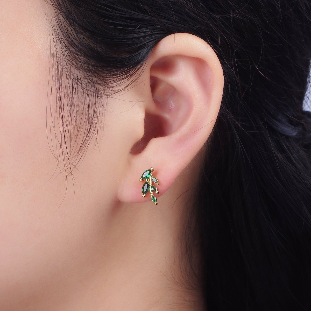14K Gold Filled Green Marquise Leaf Stud Earrings | AE647