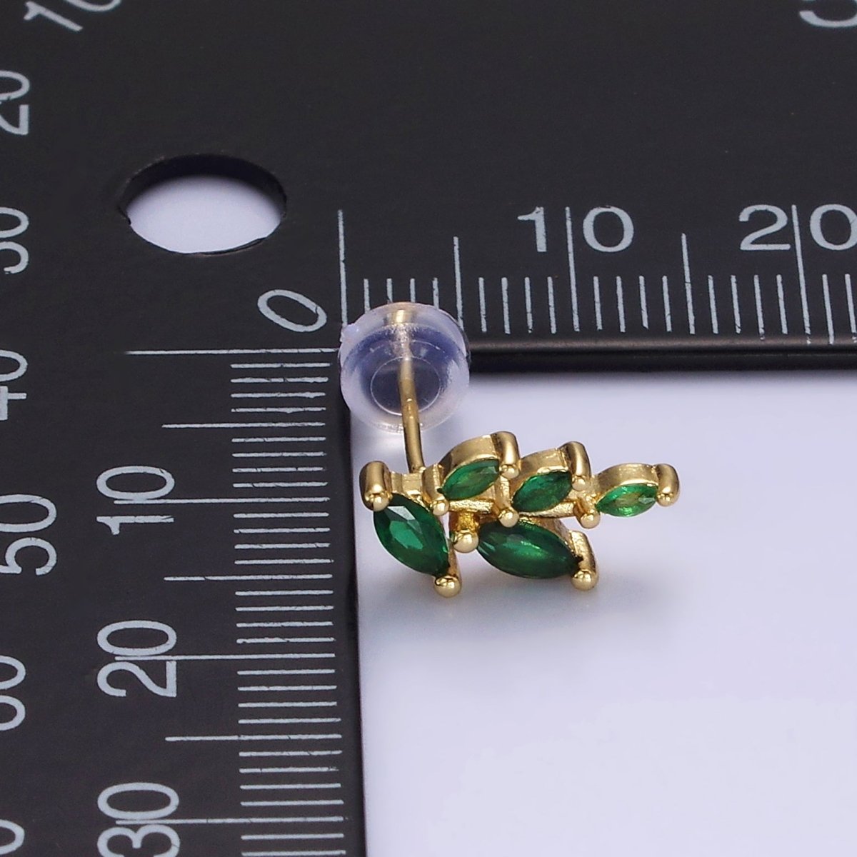 14K Gold Filled Green Marquise Leaf Stud Earrings | AE647