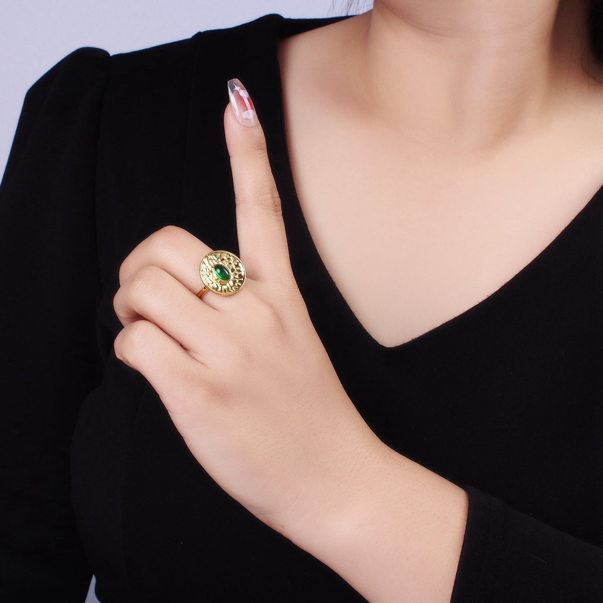 14K Gold Filled Green Prehnite Oval Abstract Hammered Round Ring | O1345
