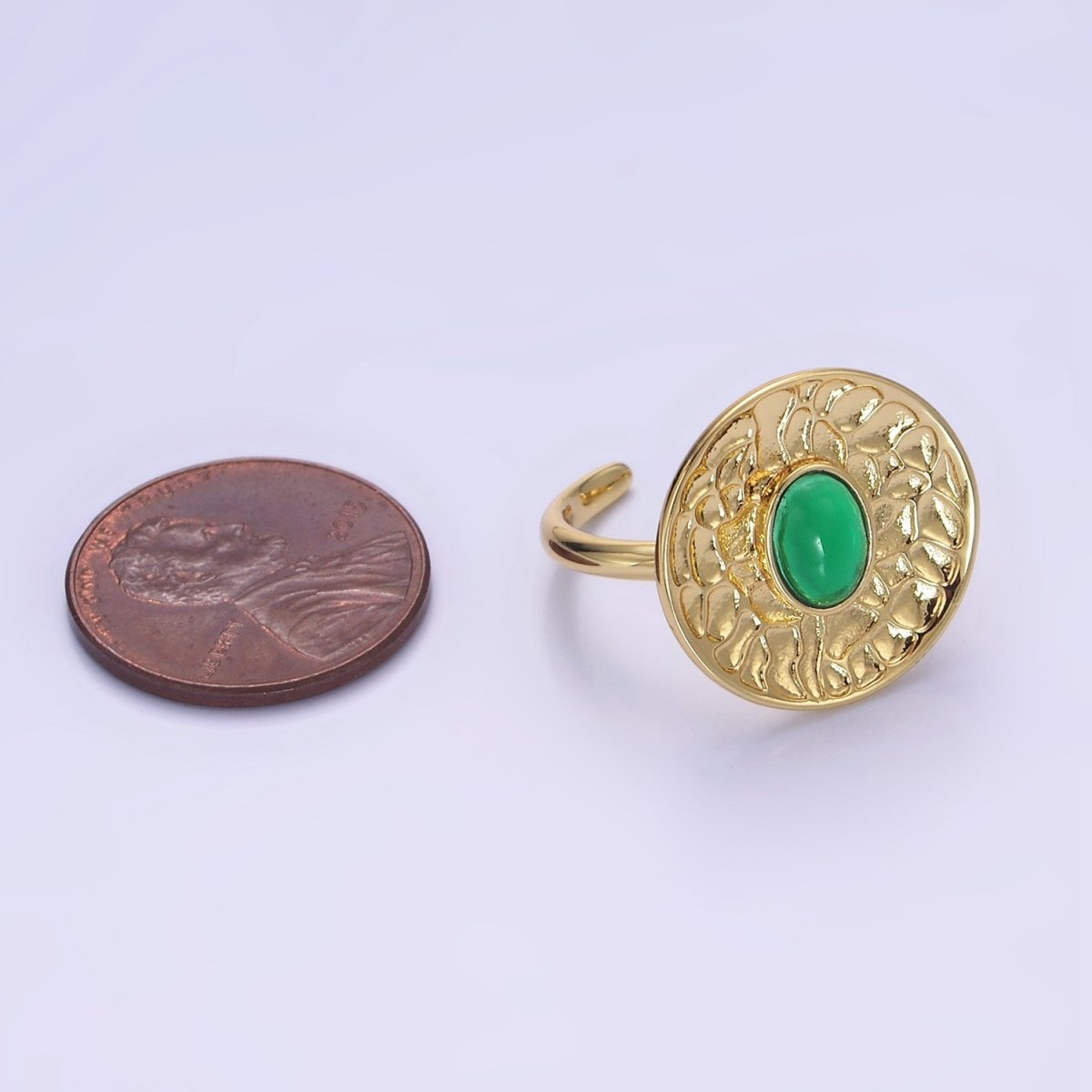 14K Gold Filled Green Prehnite Oval Abstract Hammered Round Ring | O1345