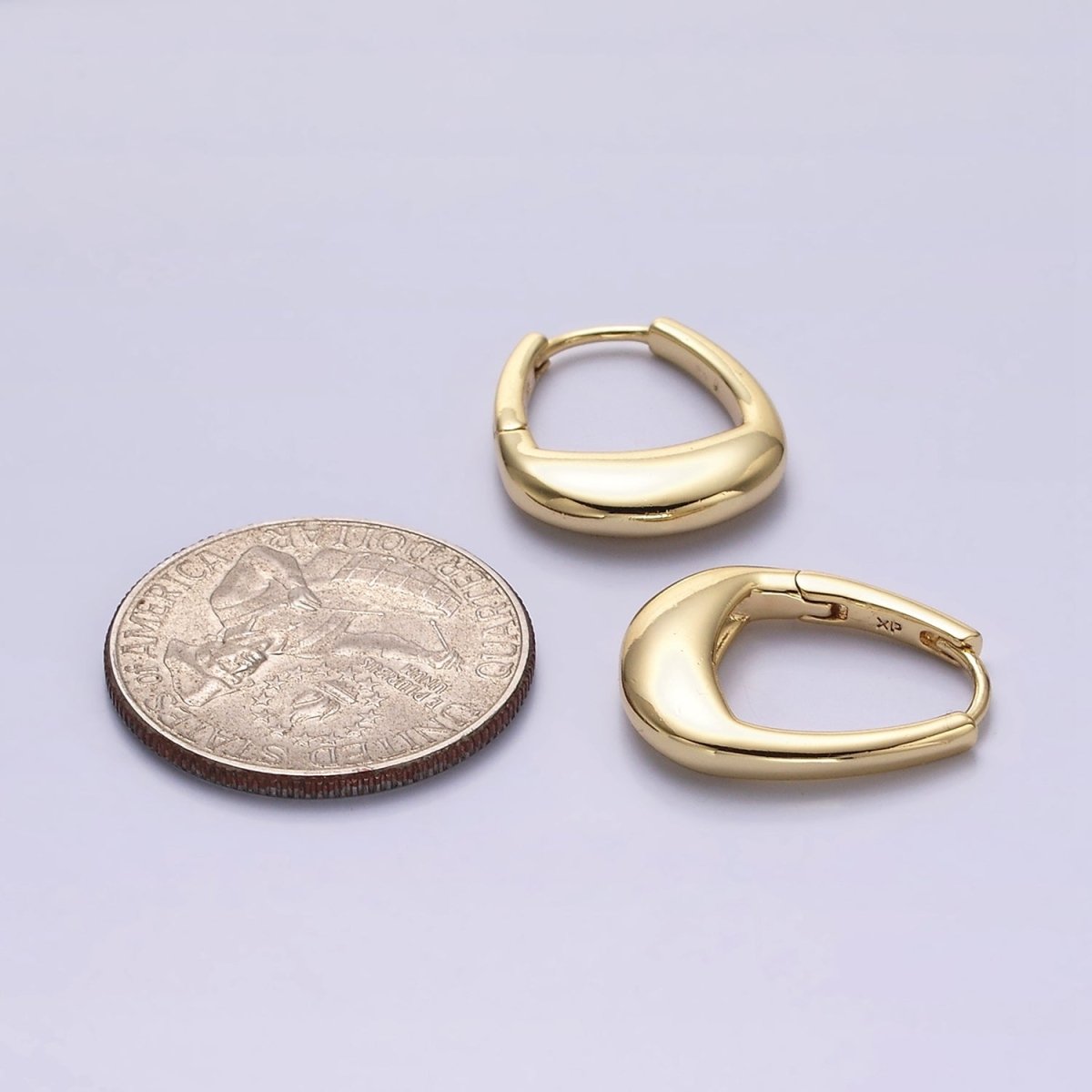 14K Gold Filled Oblong Thin Dome Geometric Hoop Earrings | AE590