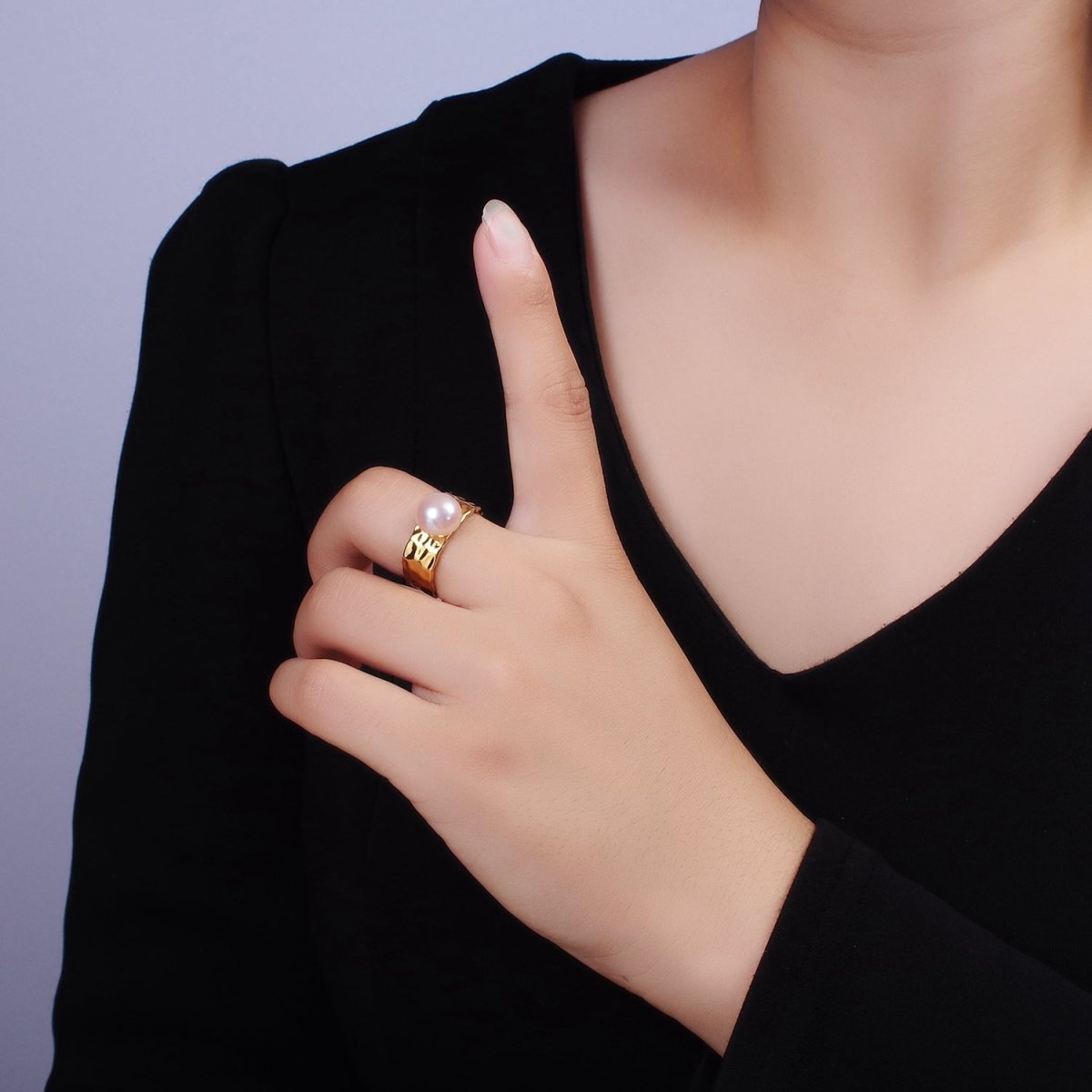 14K Gold Filled Pink Pearl Hammered Wide Band Ring in Gold & Silver | O1098 O1099