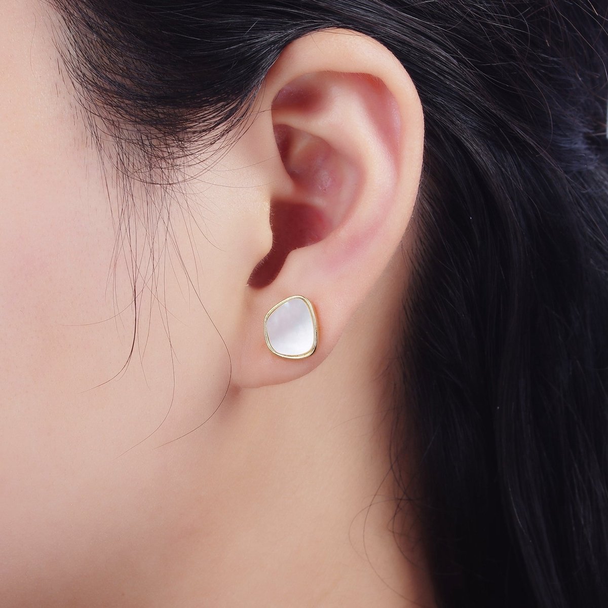 14K Gold Filled Shell Pearl Abstract Bezel Stud Earrings | AE1003