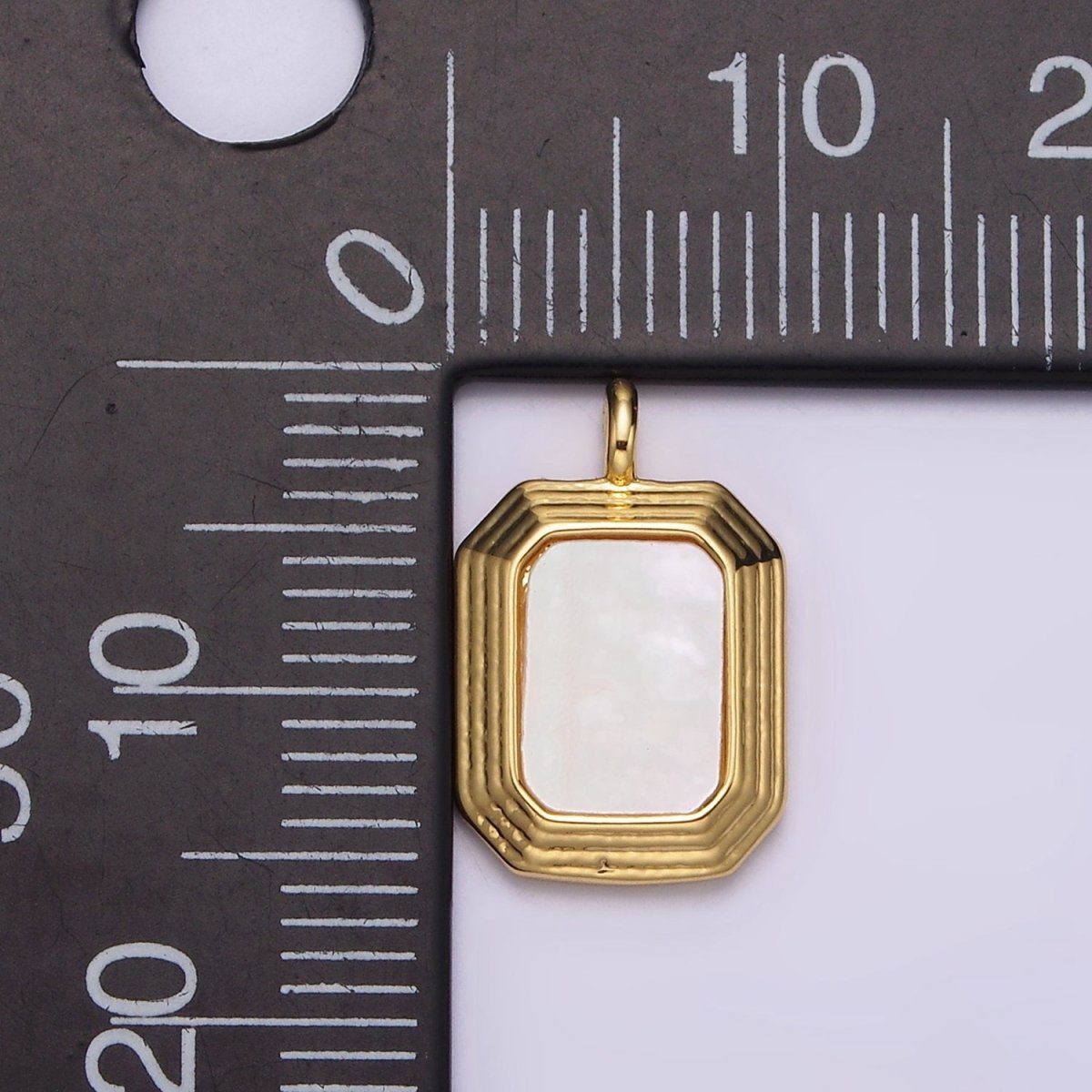 14K Gold Filled Shell Pearl Hexagonal Lined Edged Pendant | N-1017