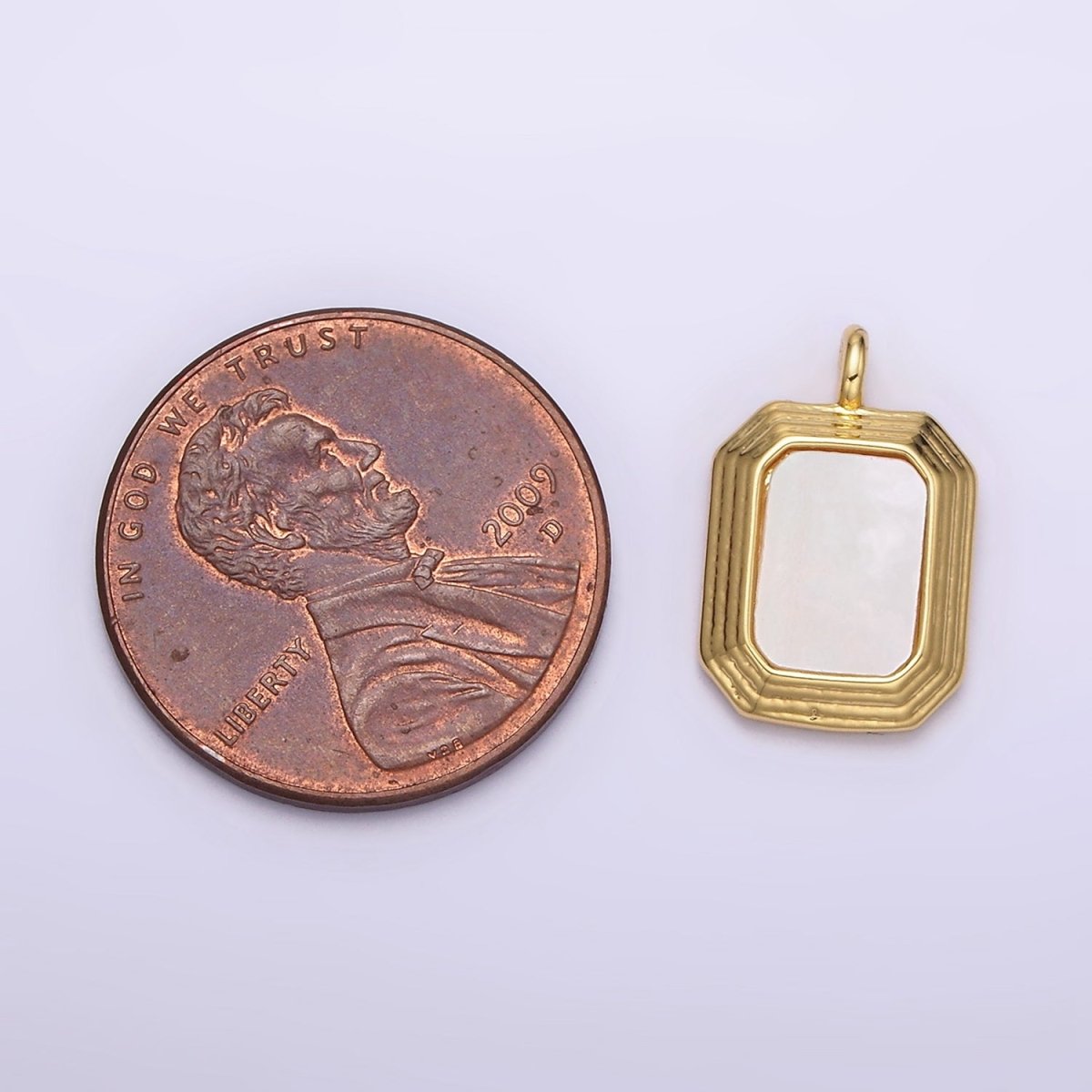 14K Gold Filled Shell Pearl Hexagonal Lined Edged Pendant | N-1017