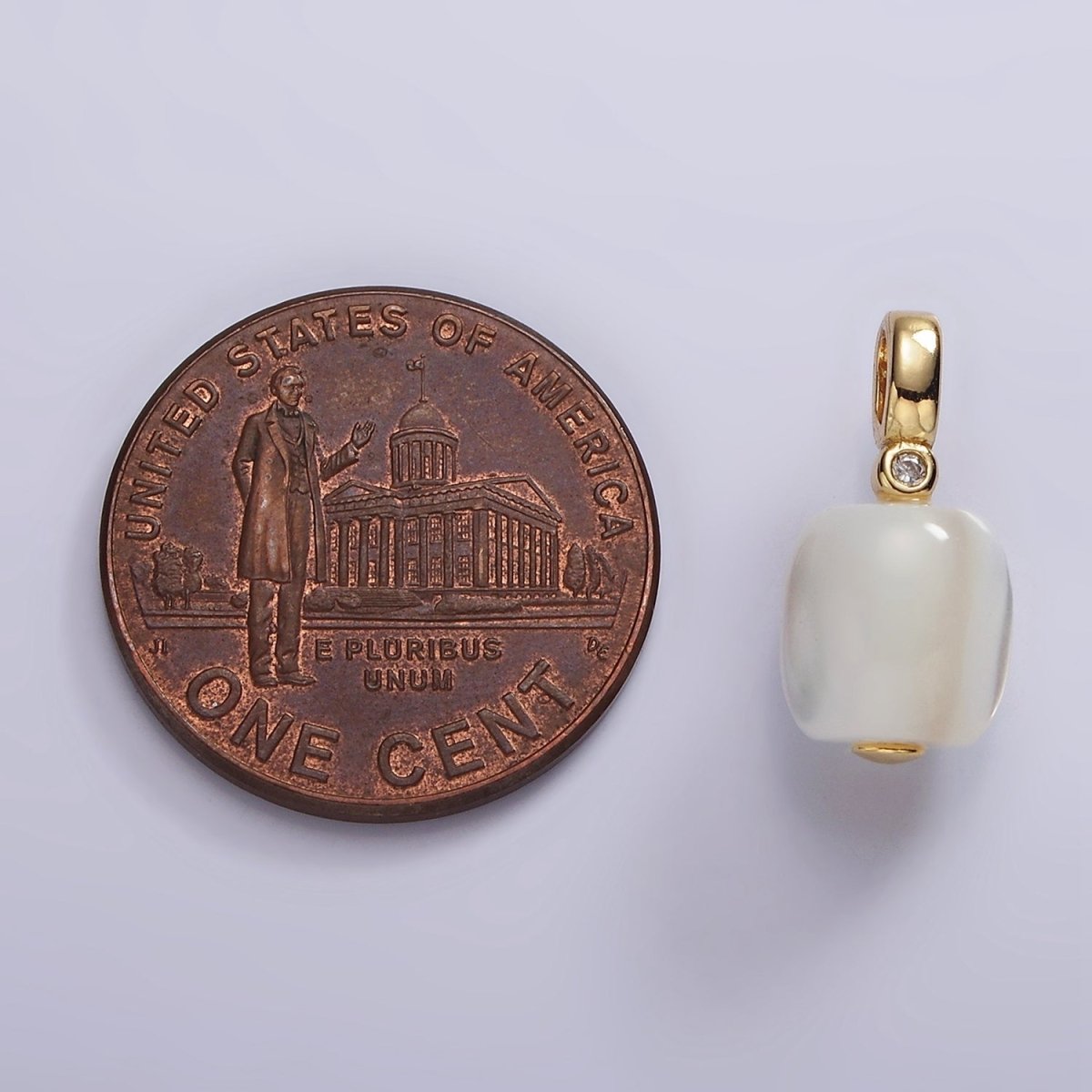 14K Gold Filled Shell Pearl Square BZ Bezel Pendant | P1664