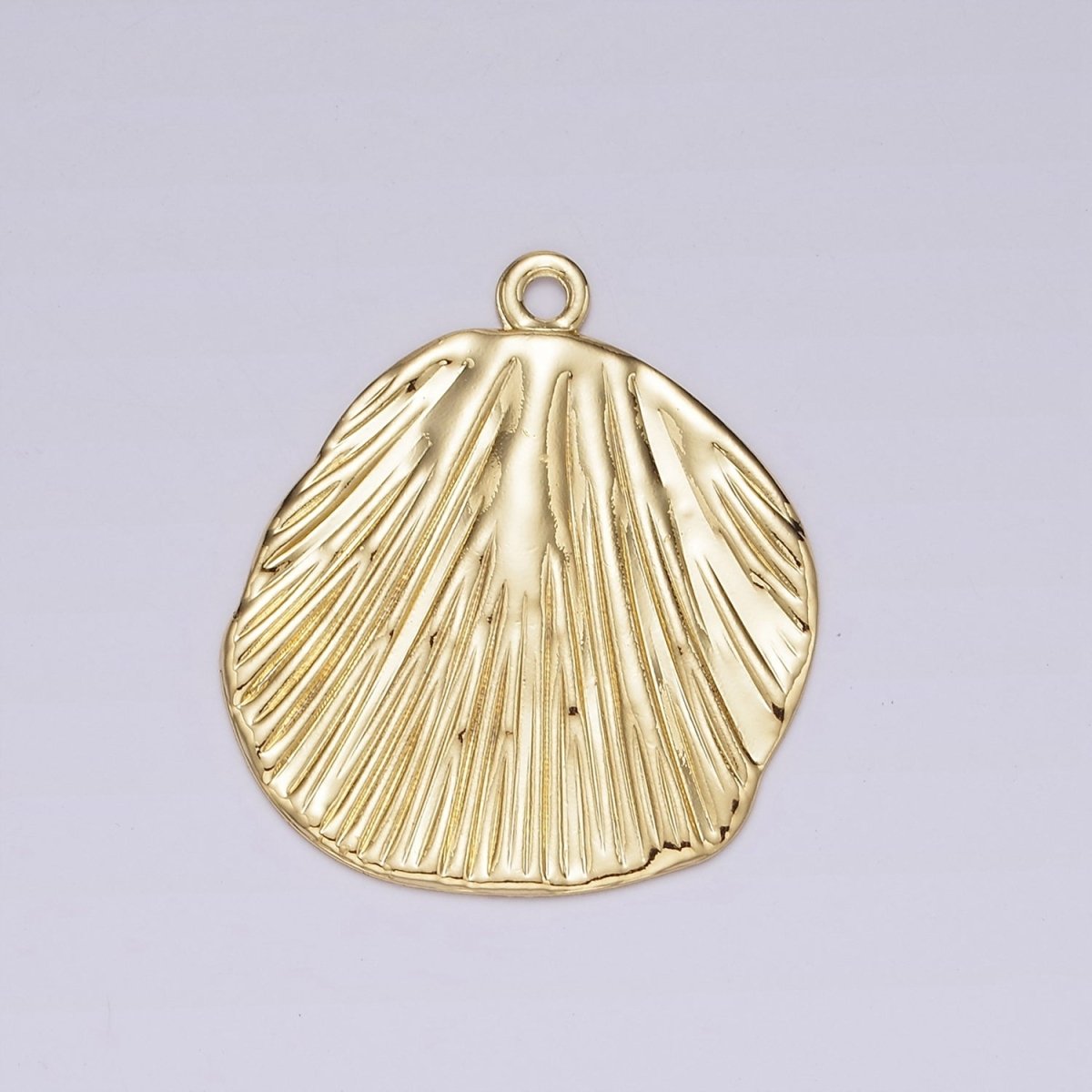 14K Gold Filled Sunburst Hammered Lined Round Charm | AG546