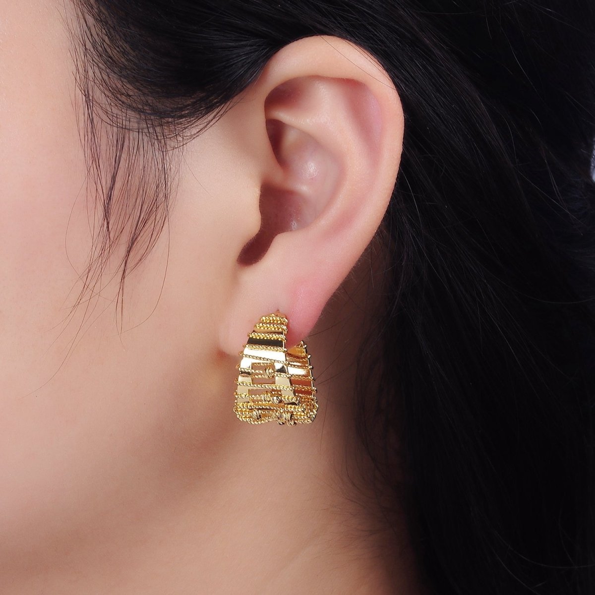 14K Gold Filled Wide Twisted Bead Wire Wrapped Open C-Shaped Hoop Earrings | AE687