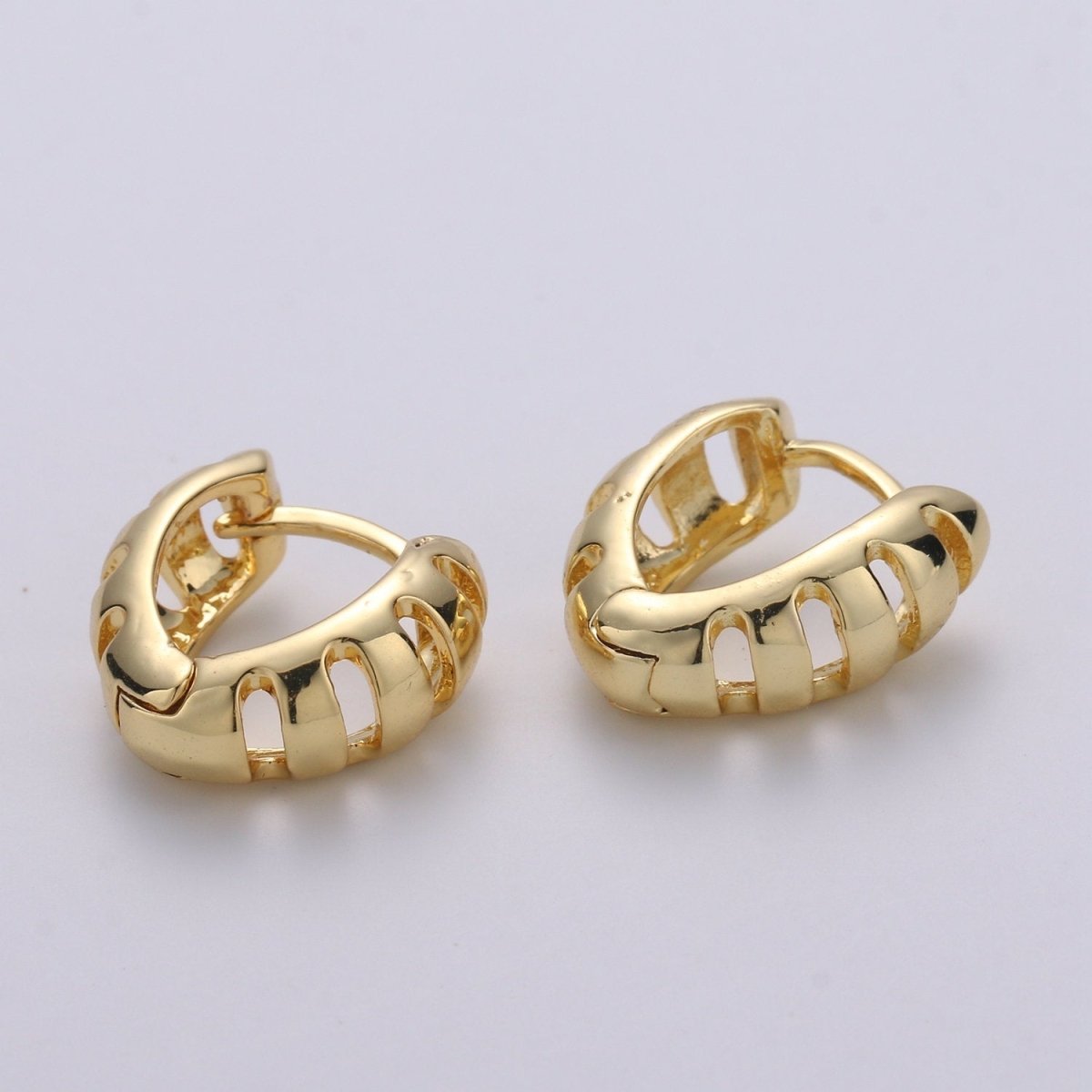 15mm Huggie Hoop Earring, Gold Large hoop earring, Chunky Hoops, Thick Gold Hoops, Medium hoop earrings, Vermeil Earring, gold Hoop Earrings Q-242