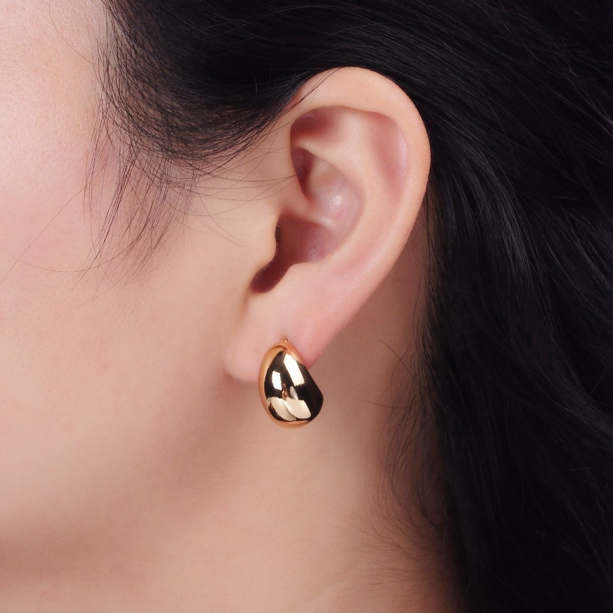16K Gold Filled 16.5mm Wide Curved Dome C-Shaped Hoop Earrings | AE-895