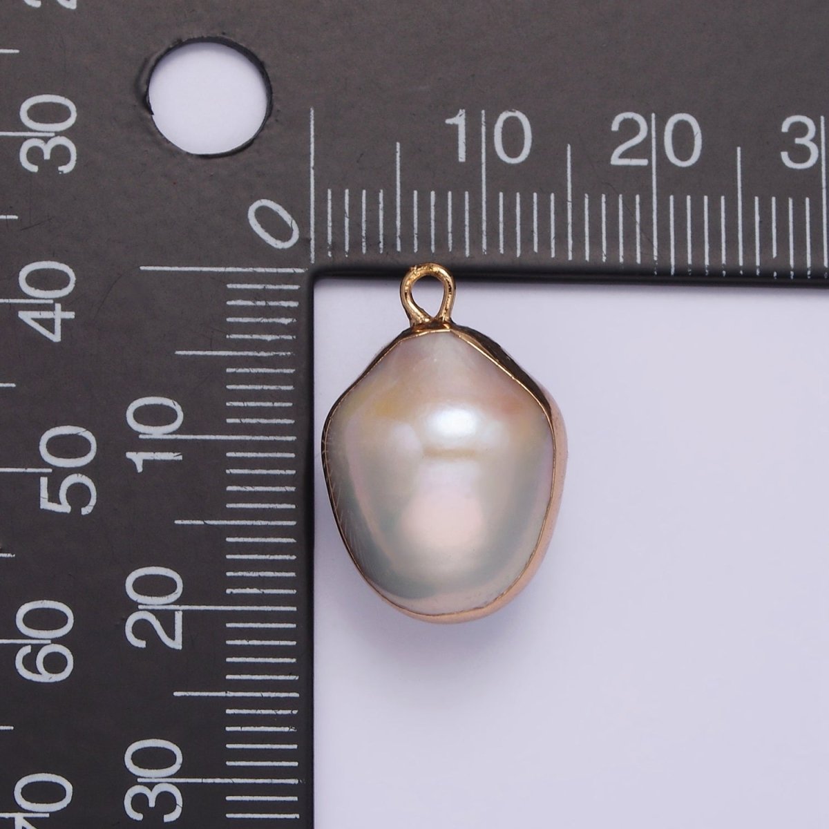 16K Gold Filled 19.5mm Cream Freshwater Pearl Abstract Dipped Charm | P1616
