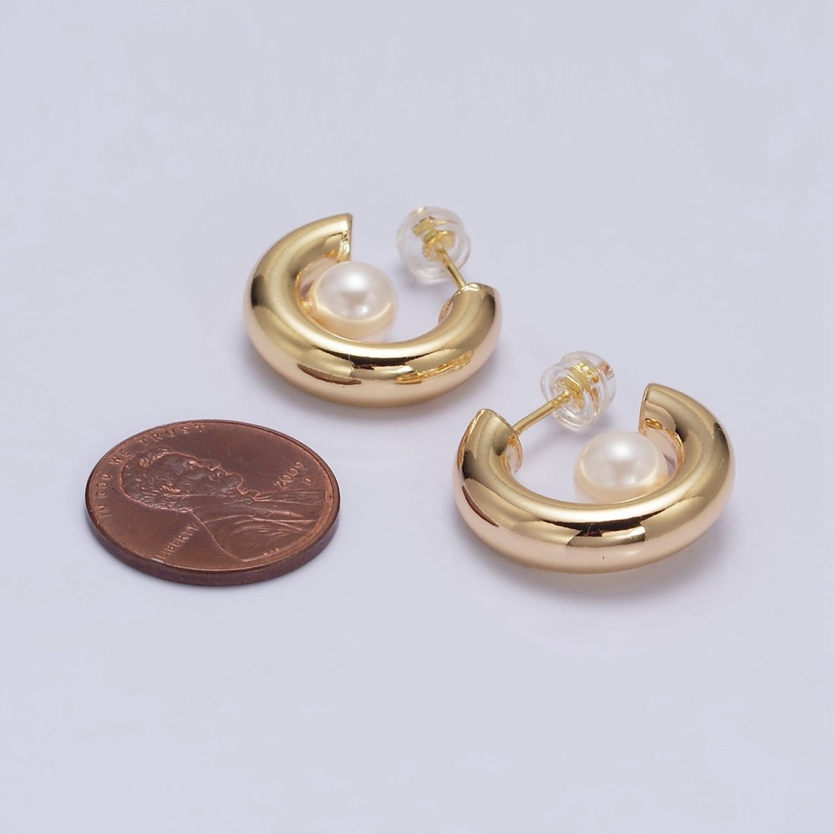 16K Gold Filled 20mm Chubby Round White Pearl C-Shaped Hoop Earrings in Gold & Silver | AE-572 AE-573