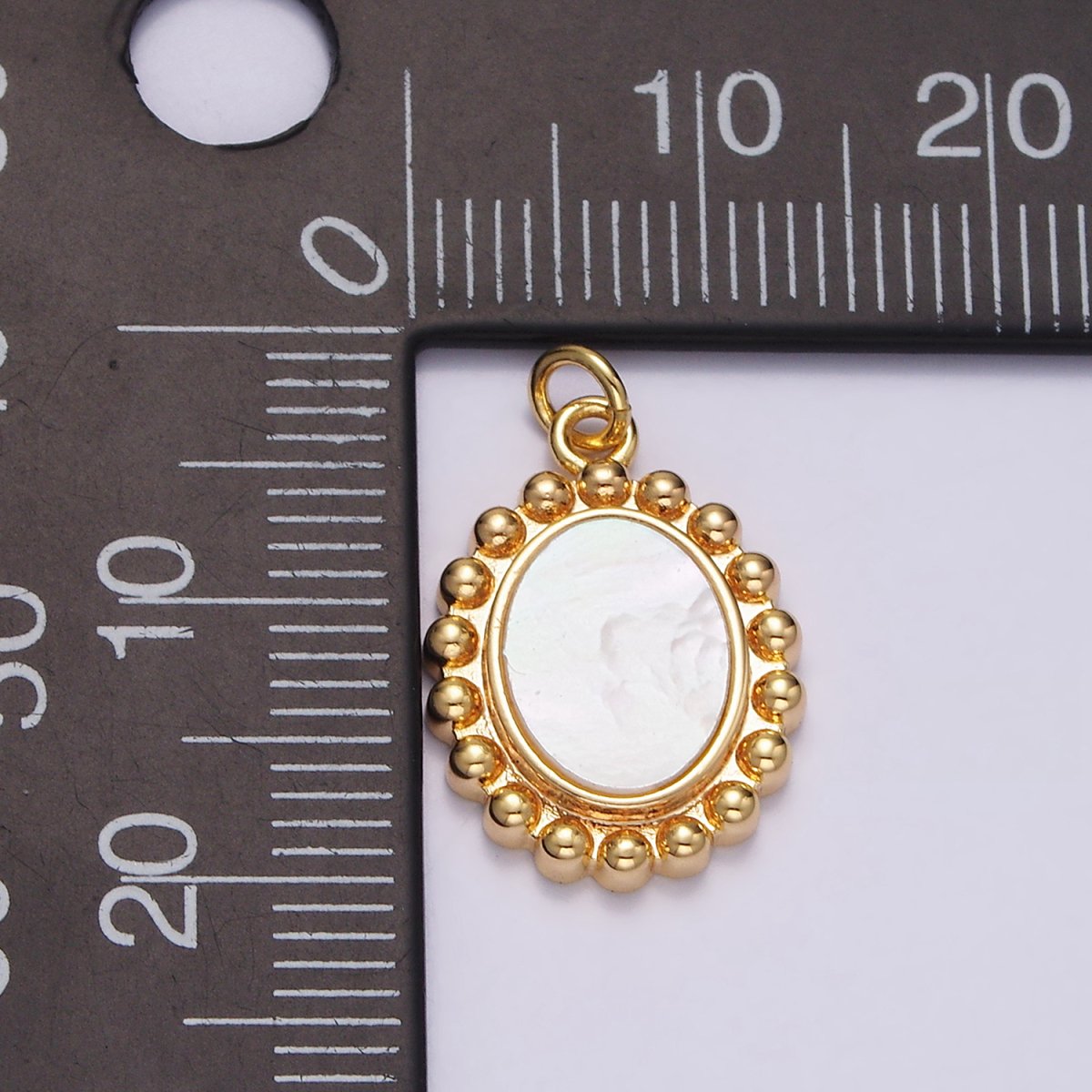 16K Gold Filled 20mm Shell Pearl Oval Dotted Outline Charm | N1498