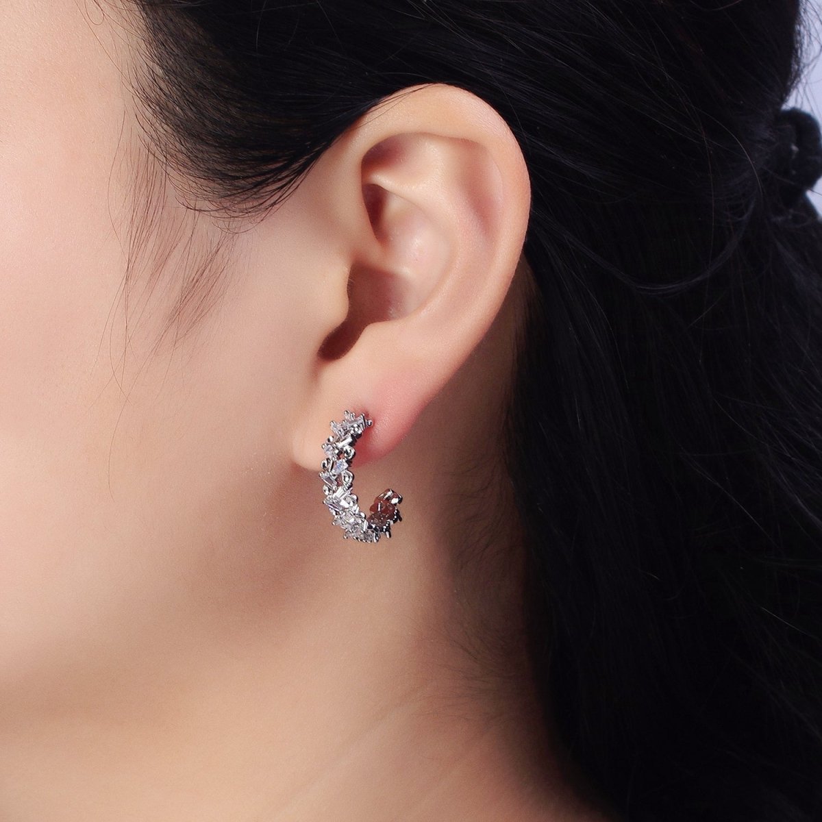 16K Gold Filled Clear Baguette Zig-Zag Lined 20mm C-Shaped Hoop Earrings in Gold & Silver | AB508 AB514