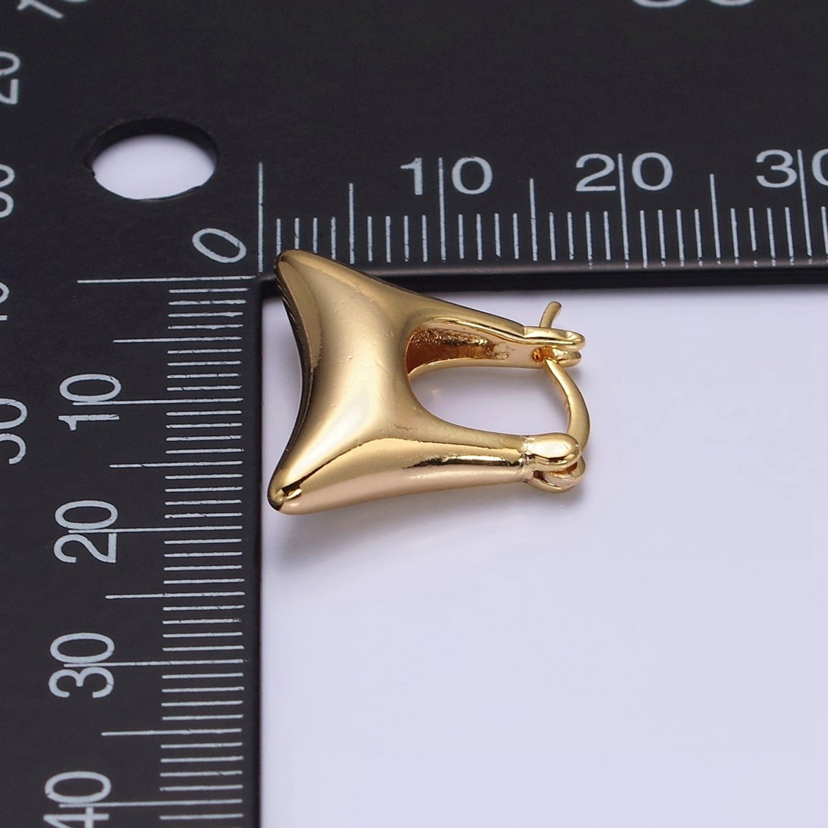 16K Gold Filled Curved Rectangular Chubby Dome French Lock Latch Earrings | AE089
