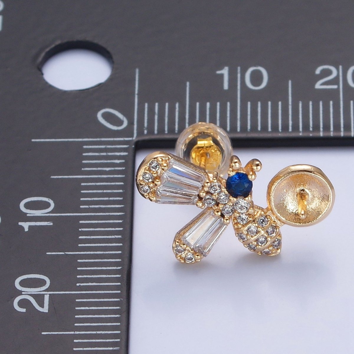 16K Gold Filled Gold Bee Stud Earrings • Honey Bee Queen Bee Bumble Bee Jewelry Supply Component For Earrings Making T-358