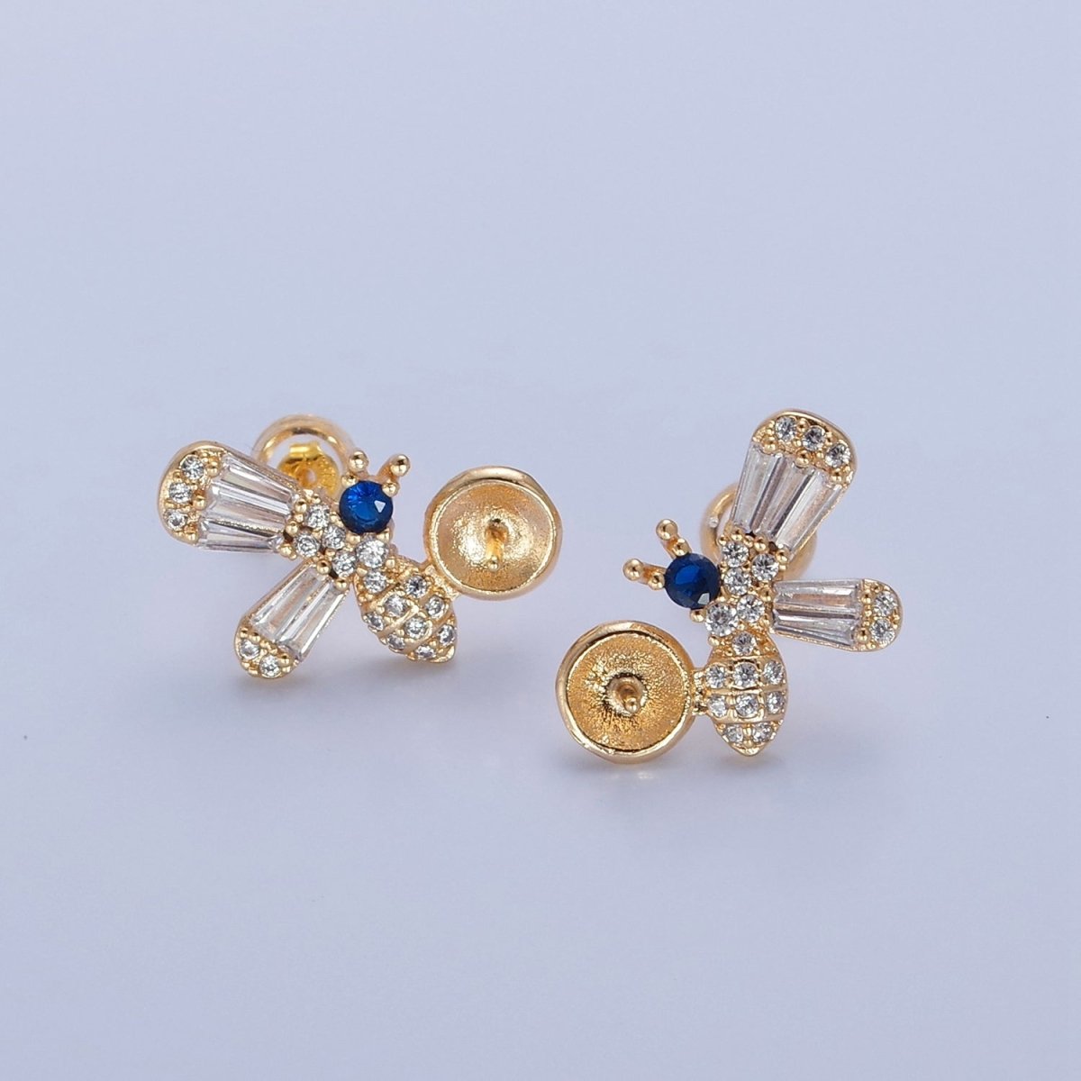 16K Gold Filled Gold Bee Stud Earrings • Honey Bee Queen Bee Bumble Bee Jewelry Supply Component For Earrings Making T-358