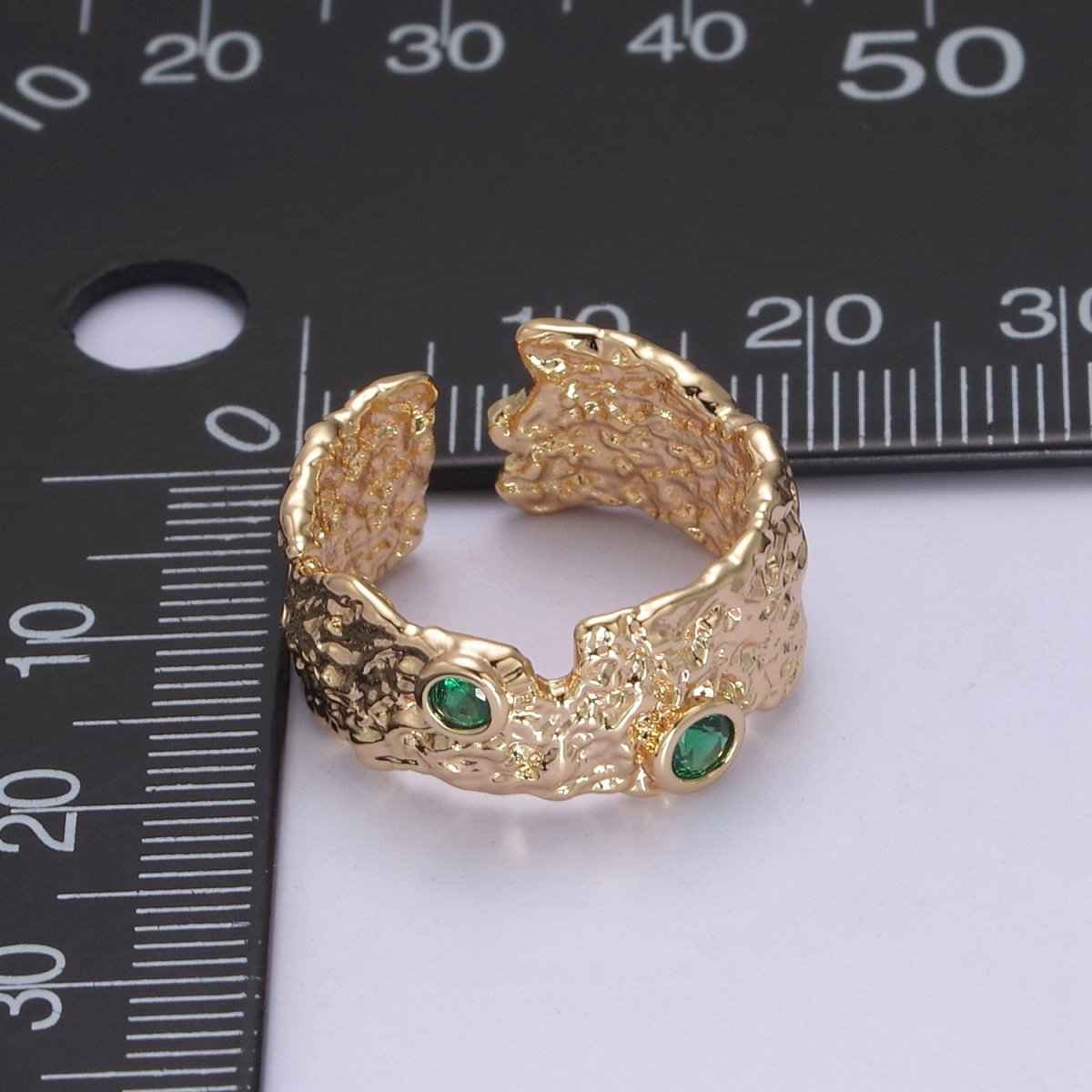 16K Gold Filled Textured Abstract Emerald Green Crystal Zirconia CZ Hammered Ring U-238