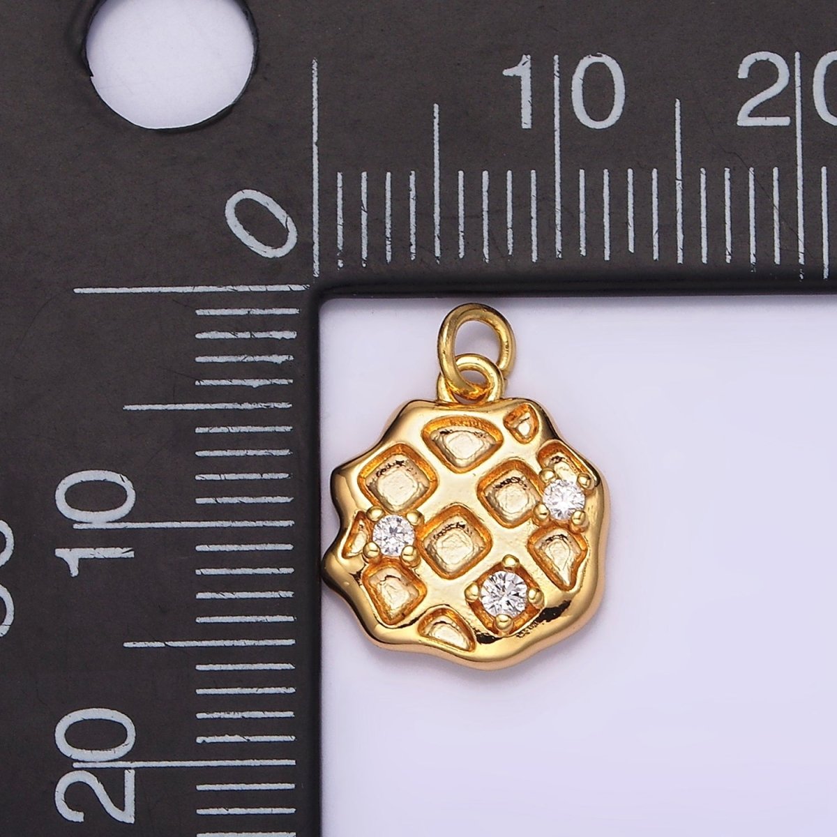 18K Gold Filled Clear CZ Rhombus Dented Waffle Abstract Round Charm | N1686