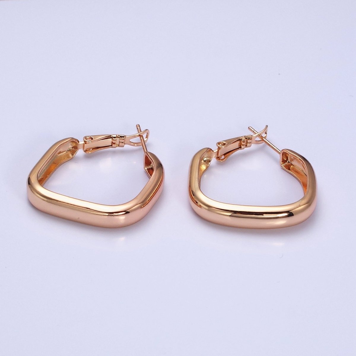 18K Gold Filled Geometric Boxy Block Latch Hoop Earrings | AD1365