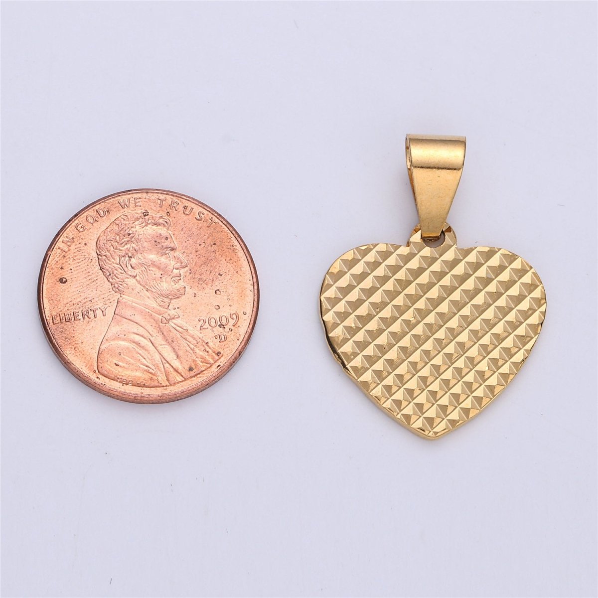 18k Gold Filled Pendant Faceted Heart Charm for necklace Heart Medallion Pendant I-155