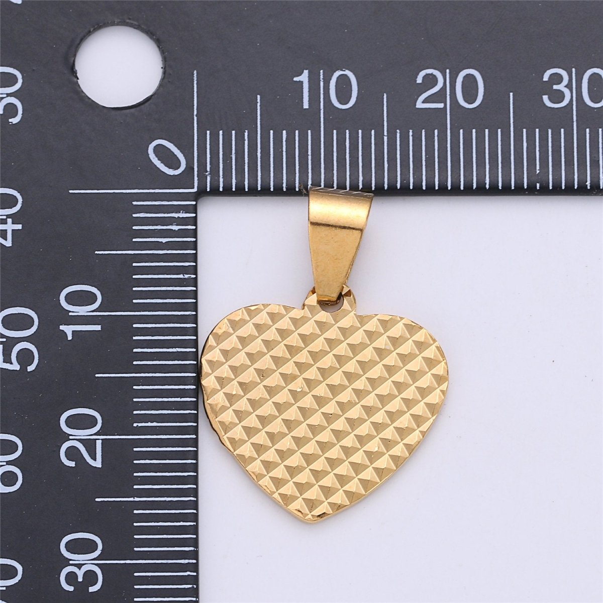 18k Gold Filled Pendant Faceted Heart Charm for necklace Heart Medallion Pendant I-155