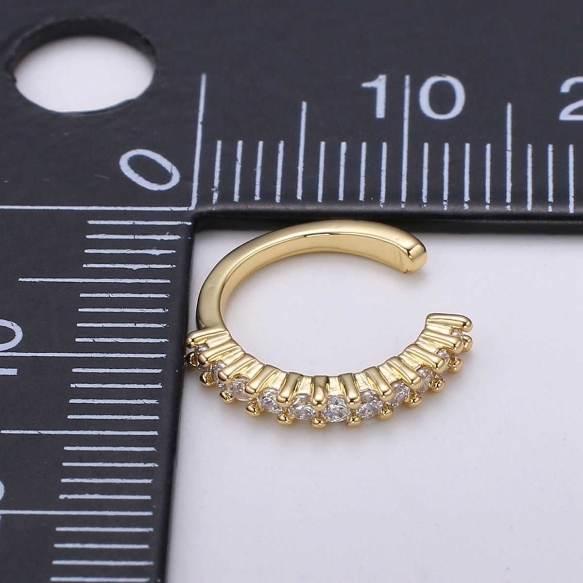 1Pc Micro Pace CZ Ear Cuff 24K Gold Ear cuff Earring, Nonpierced Ear cuff for Cartilage, ingle Earring, Minimalist ear cuff AI-144
