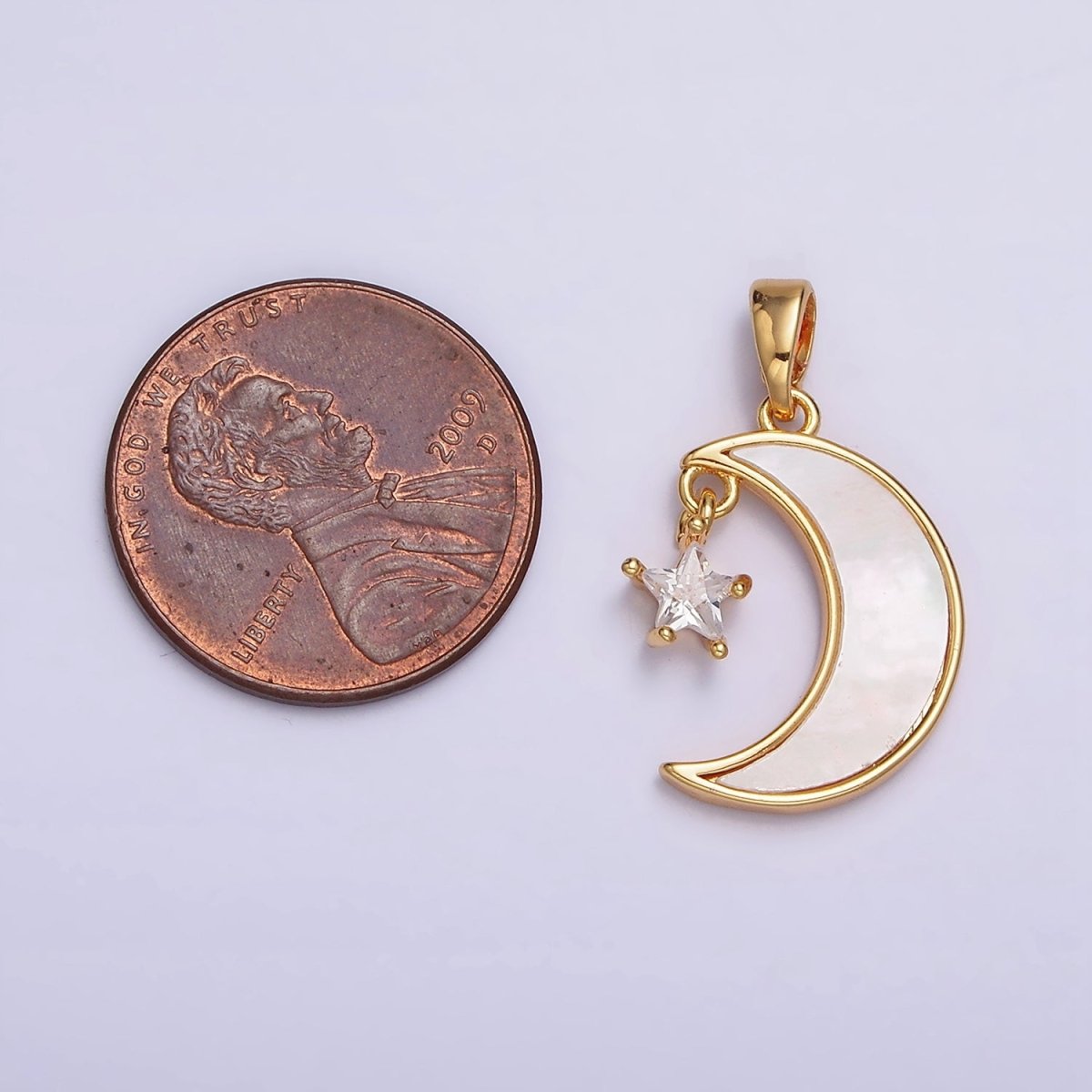 24K Gold Filed Celestial Crescent Moon Shell Pearl Star CZ Pendant | AA587