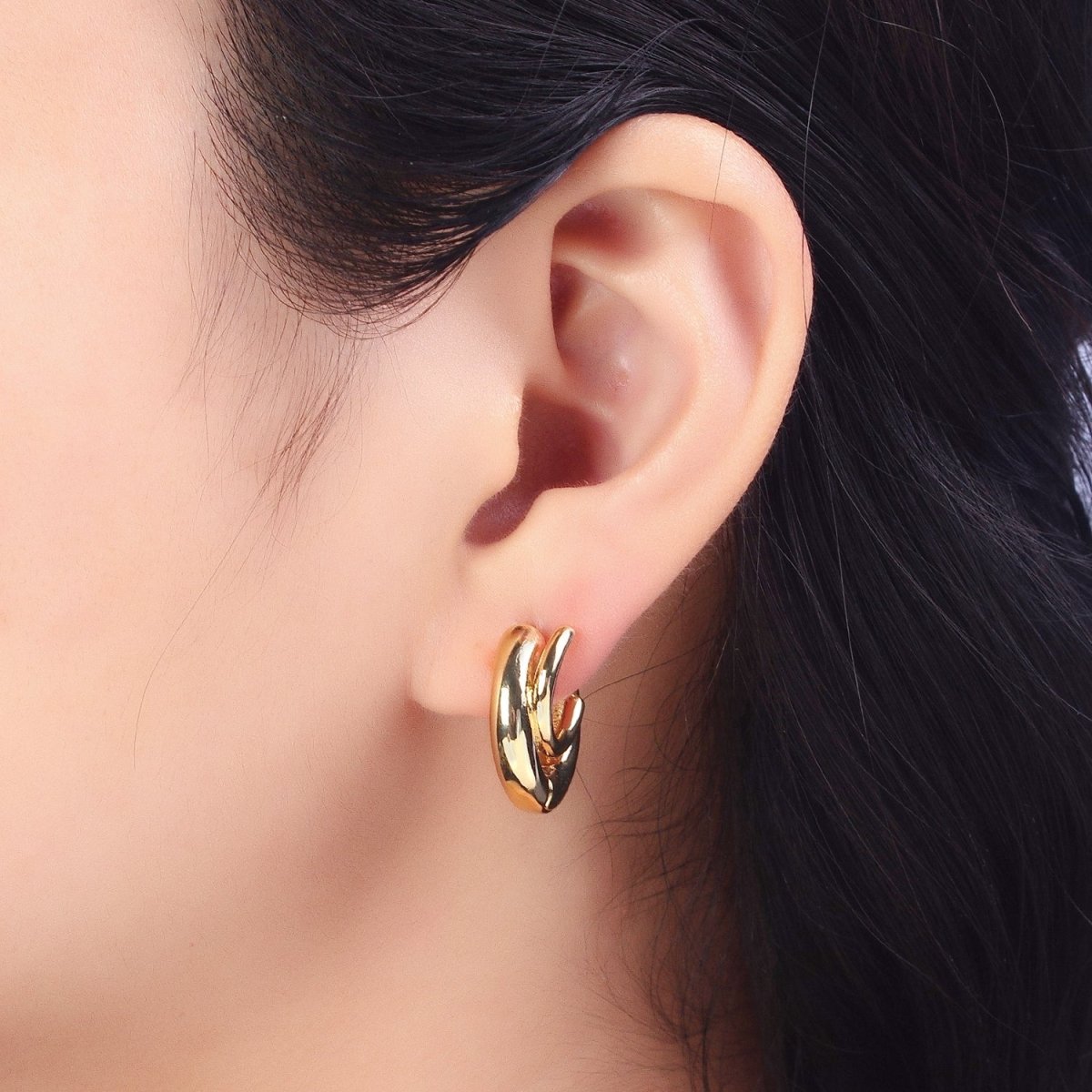 24K Gold Filled 20mm Double Band Spiral Geometric Huggie Earrings in Gold & Silver | AB530 AB531