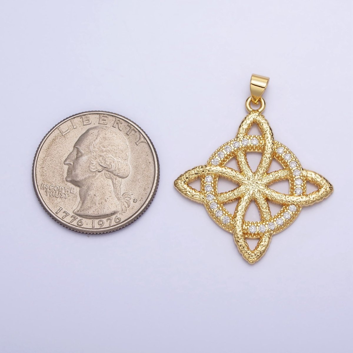 24K Gold Filled Celtic Knots Pendant AA257